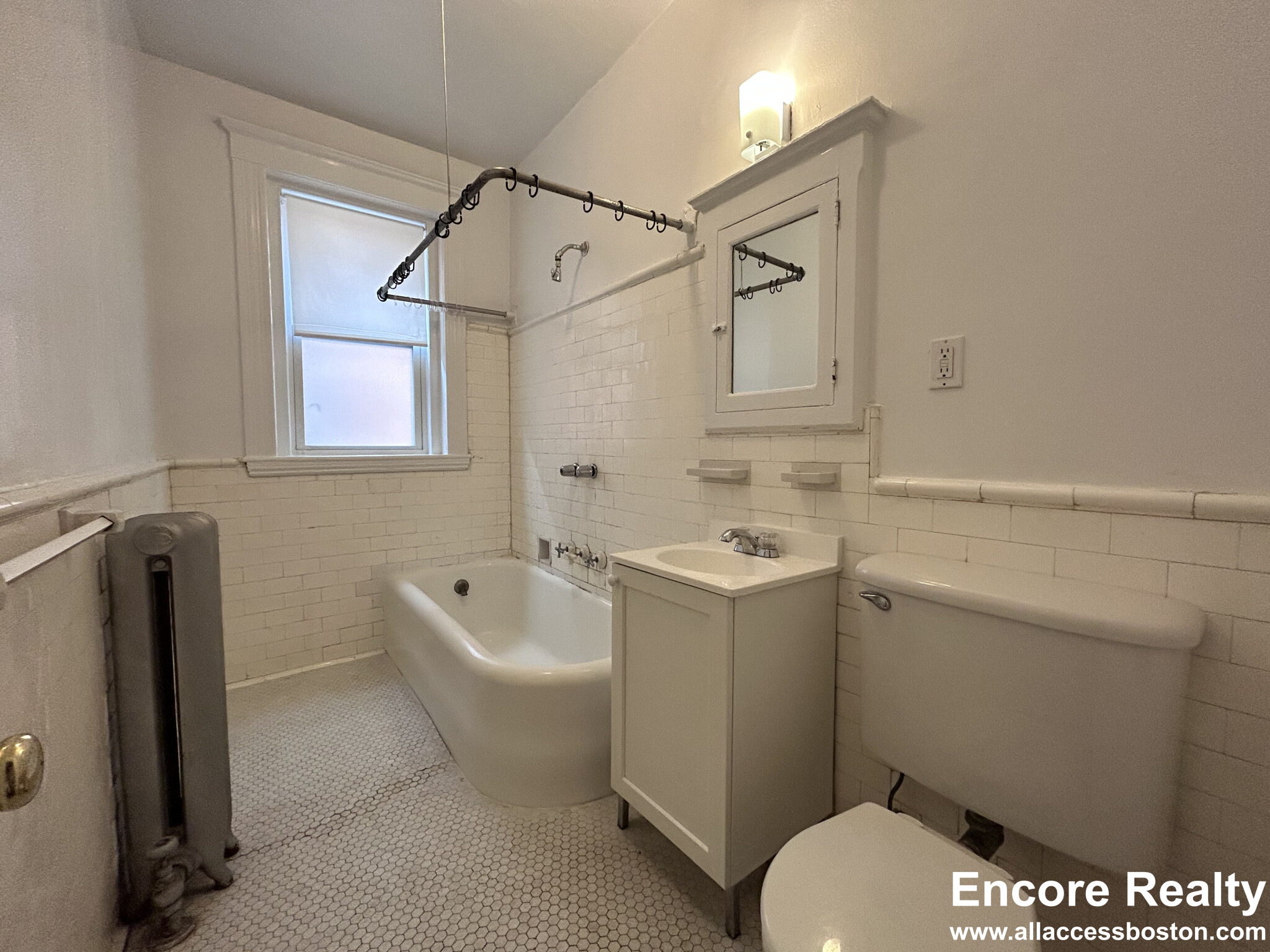 85 Winchester St, Coolidge Corner