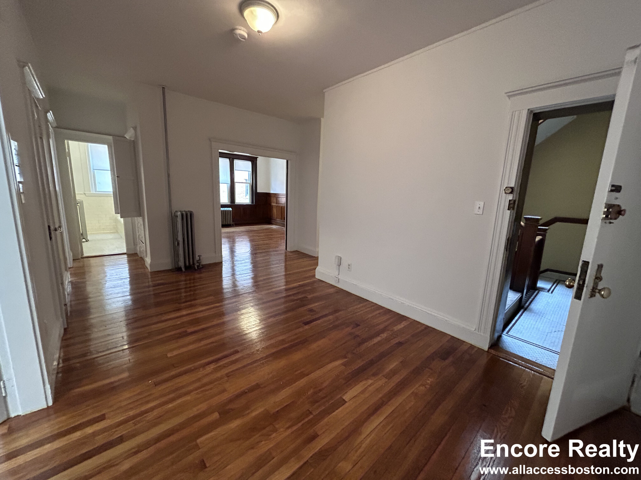 85 Winchester St, Coolidge Corner