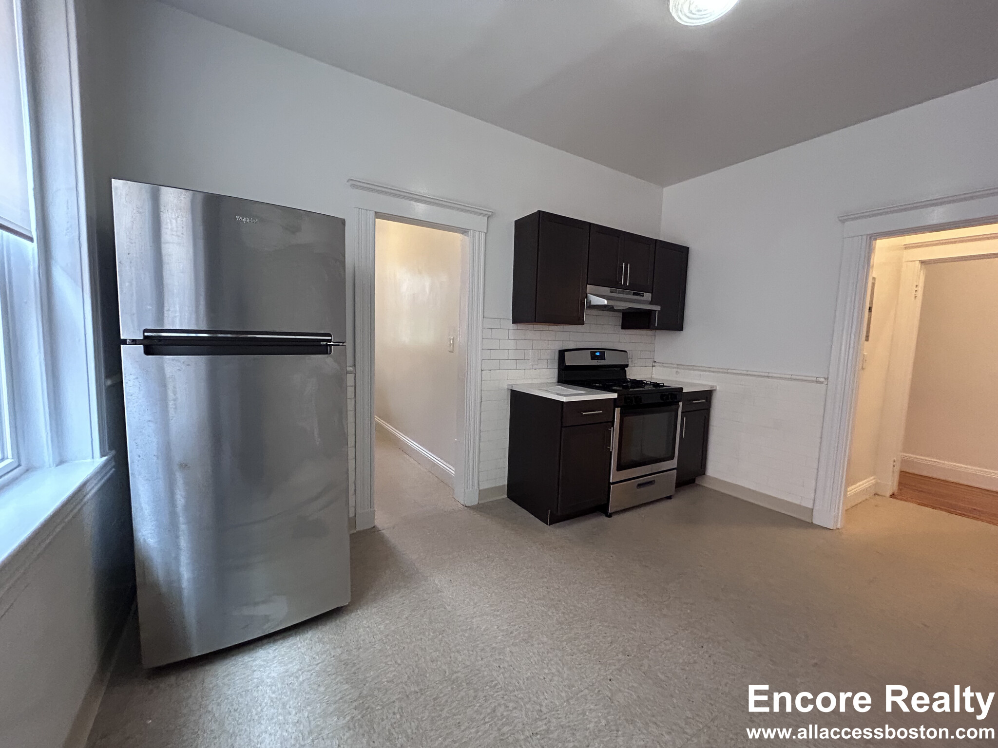 85 Winchester St, Coolidge Corner