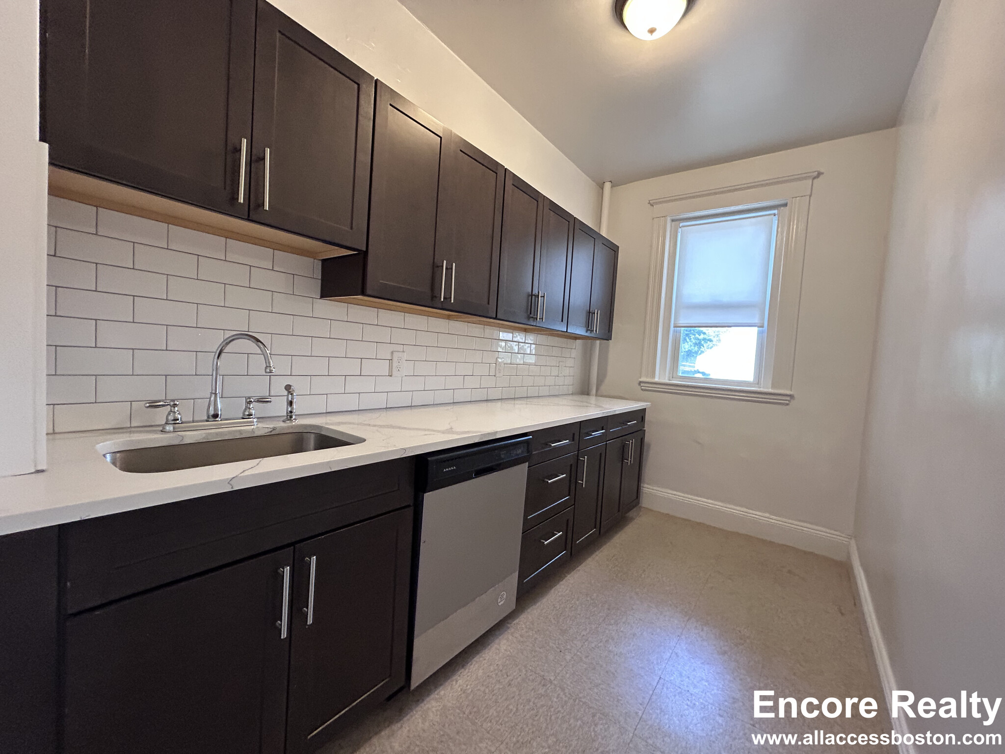 85 Winchester St, Coolidge Corner