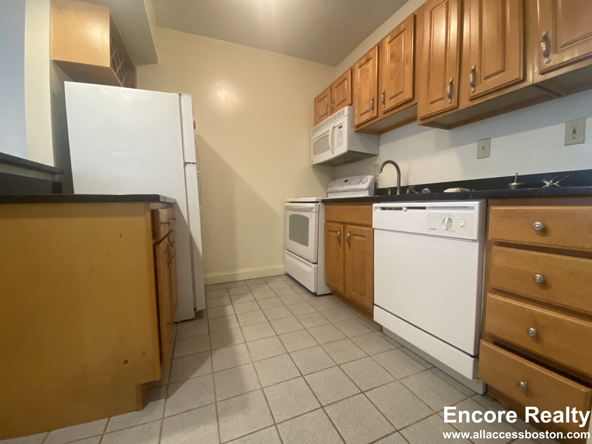 55 Queensberry St, Fenway