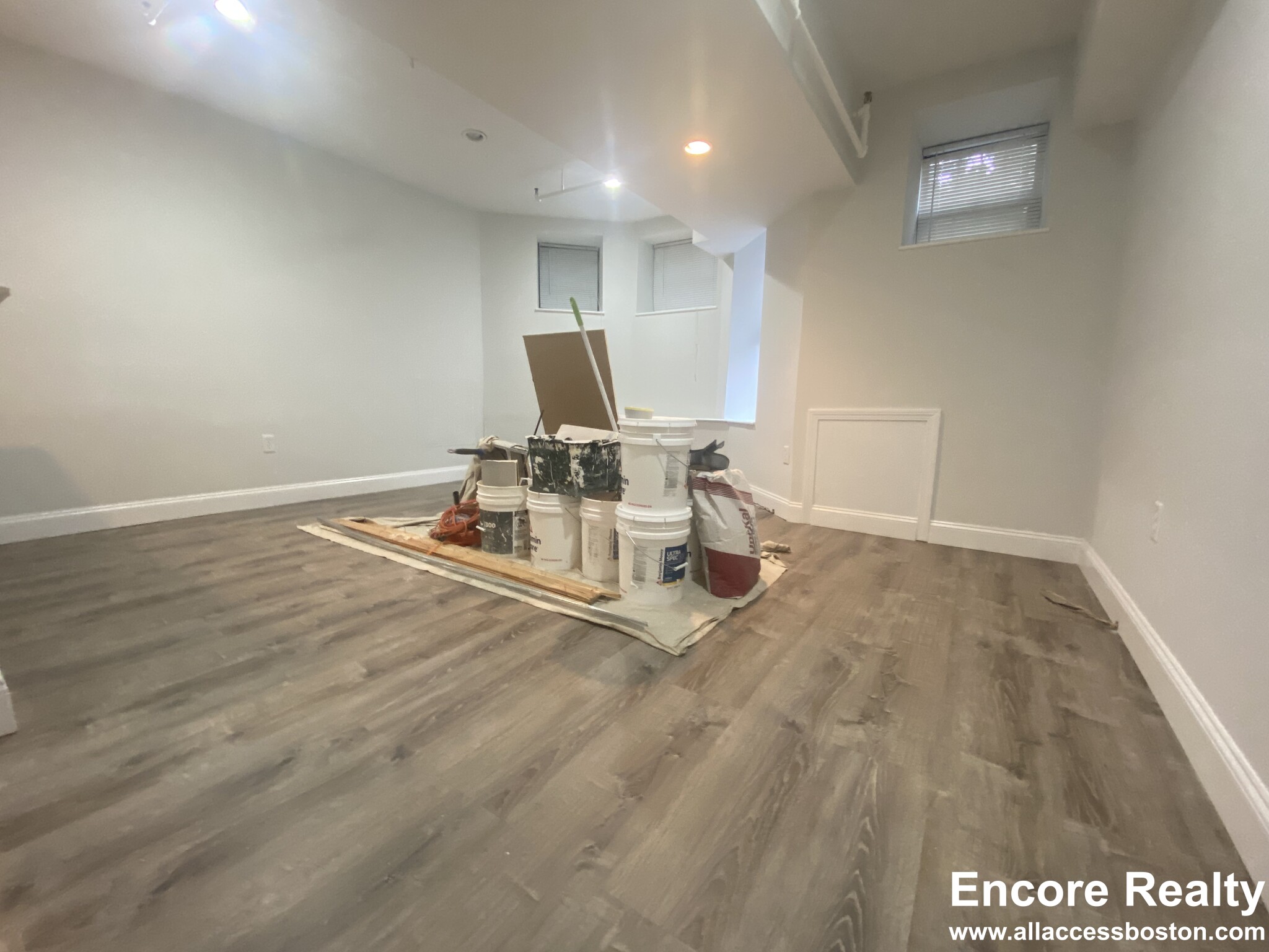 124 Peterborough St, Fenway