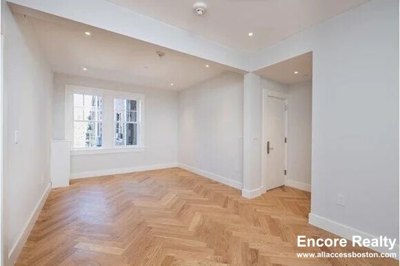 17 Forest St, Harvard Square