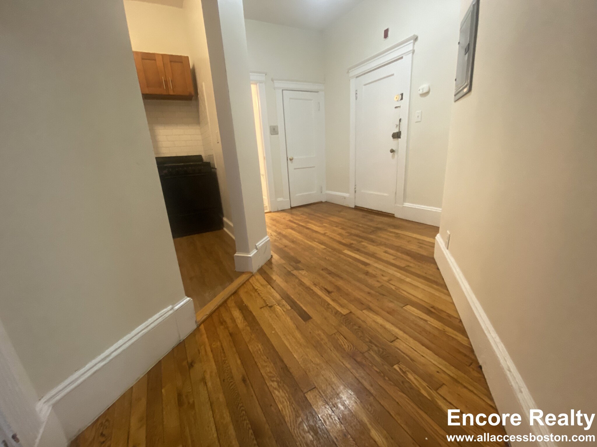 1334 Commonwealth Ave, Fenway