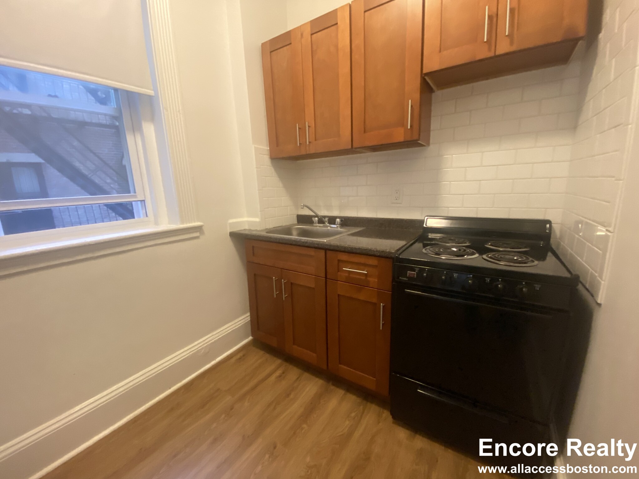 1334 Commonwealth Ave, Fenway