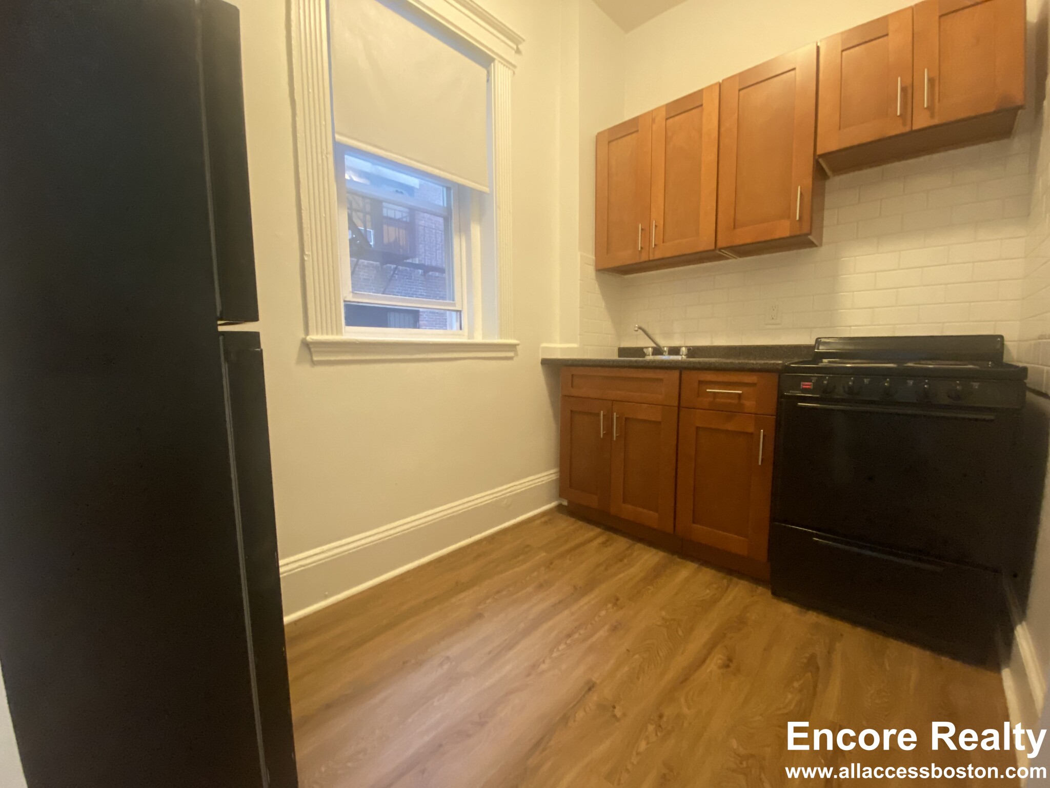 1334 Commonwealth Ave, Fenway