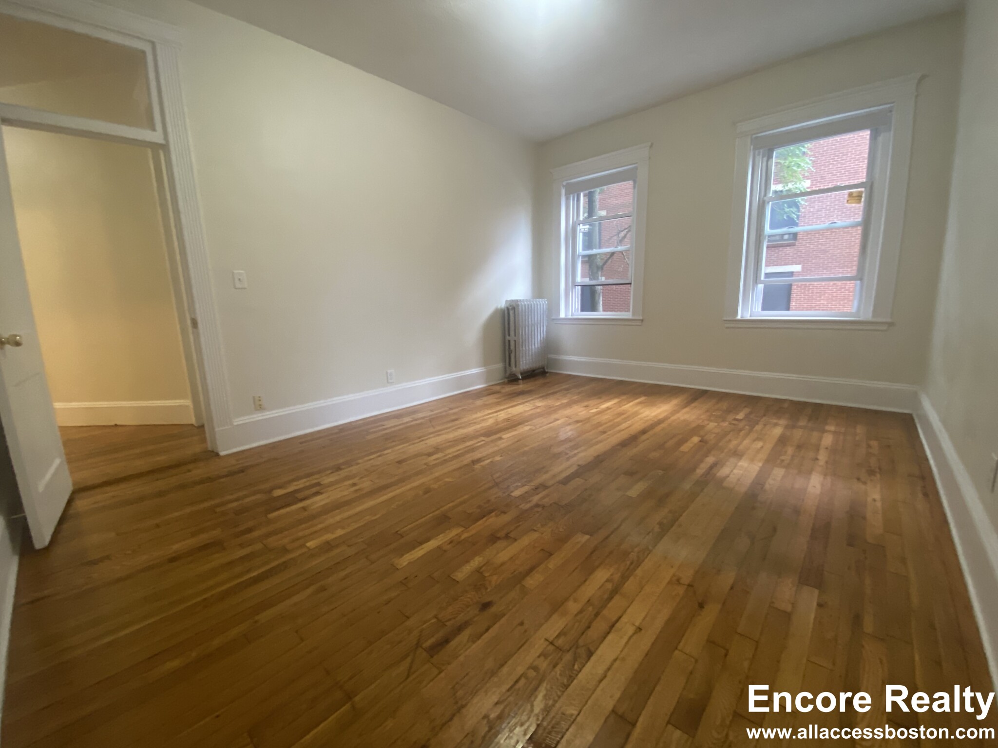 1334 Commonwealth Ave, Fenway