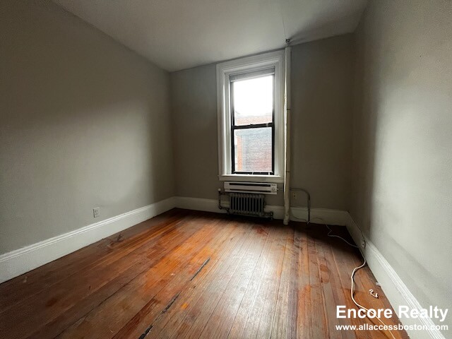 48 Jfk St, Harvard Square