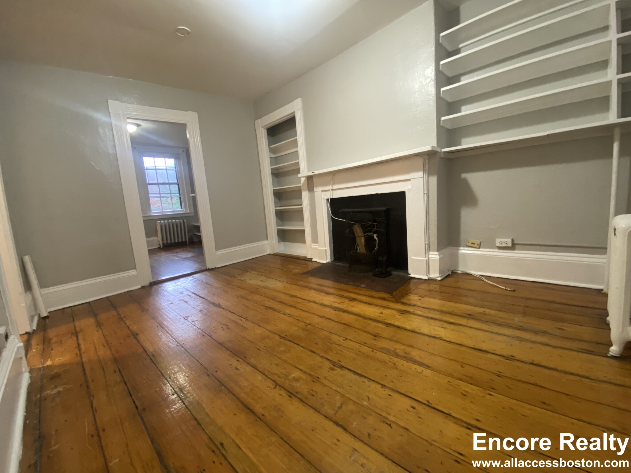 3 Champney Pl, Beacon Hill