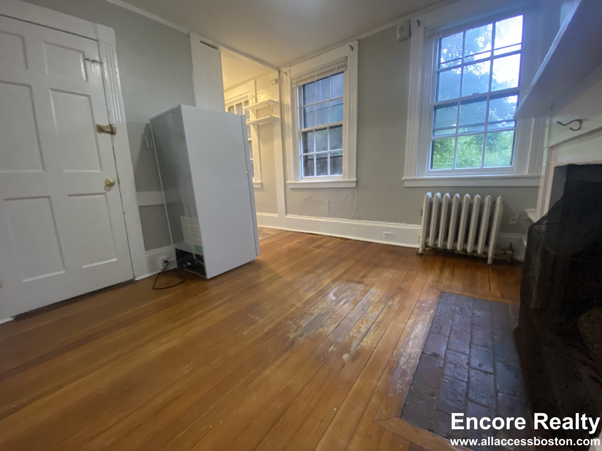 3 Champney Pl, Beacon Hill