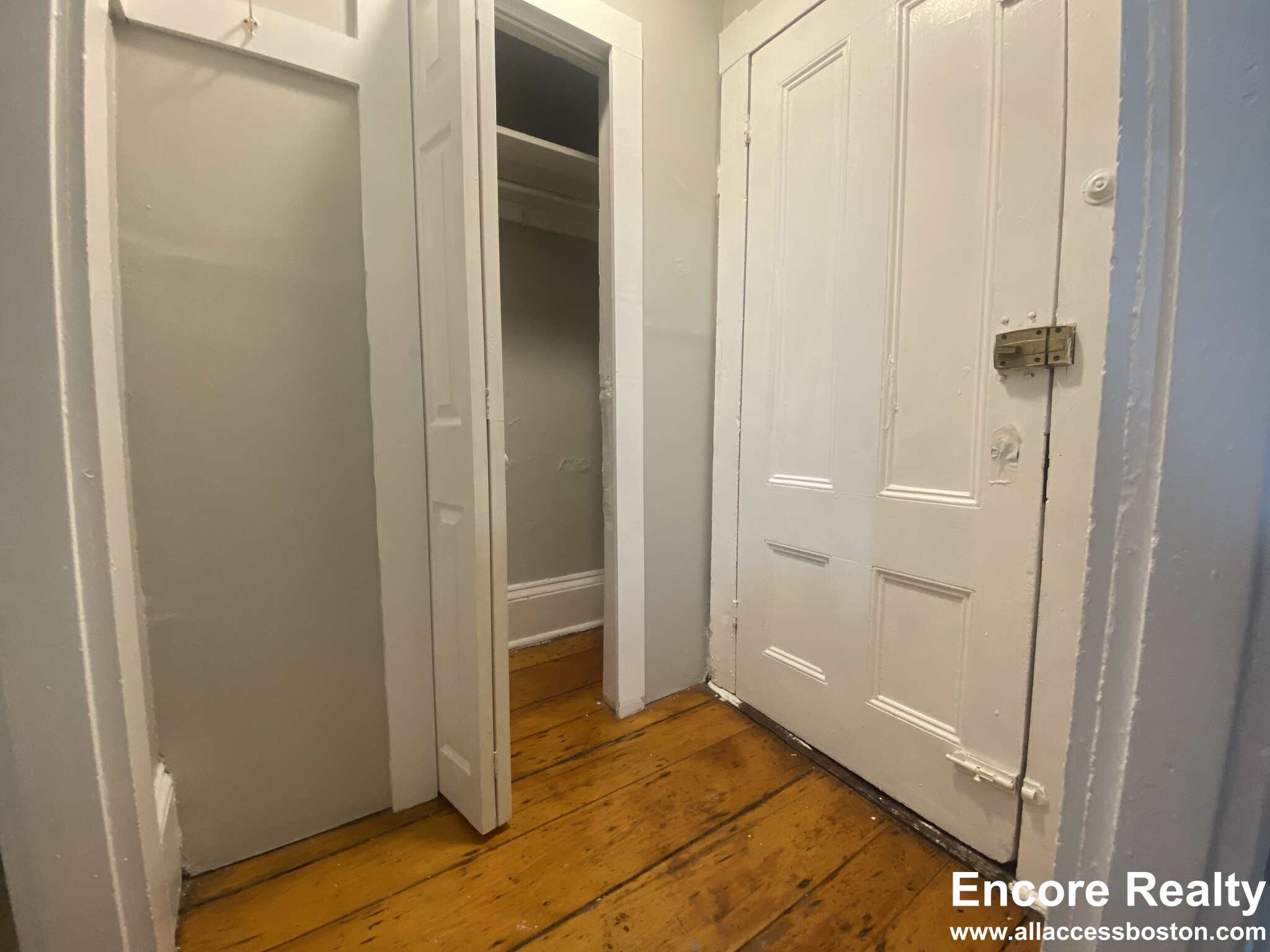 3 Champney Pl, Beacon Hill