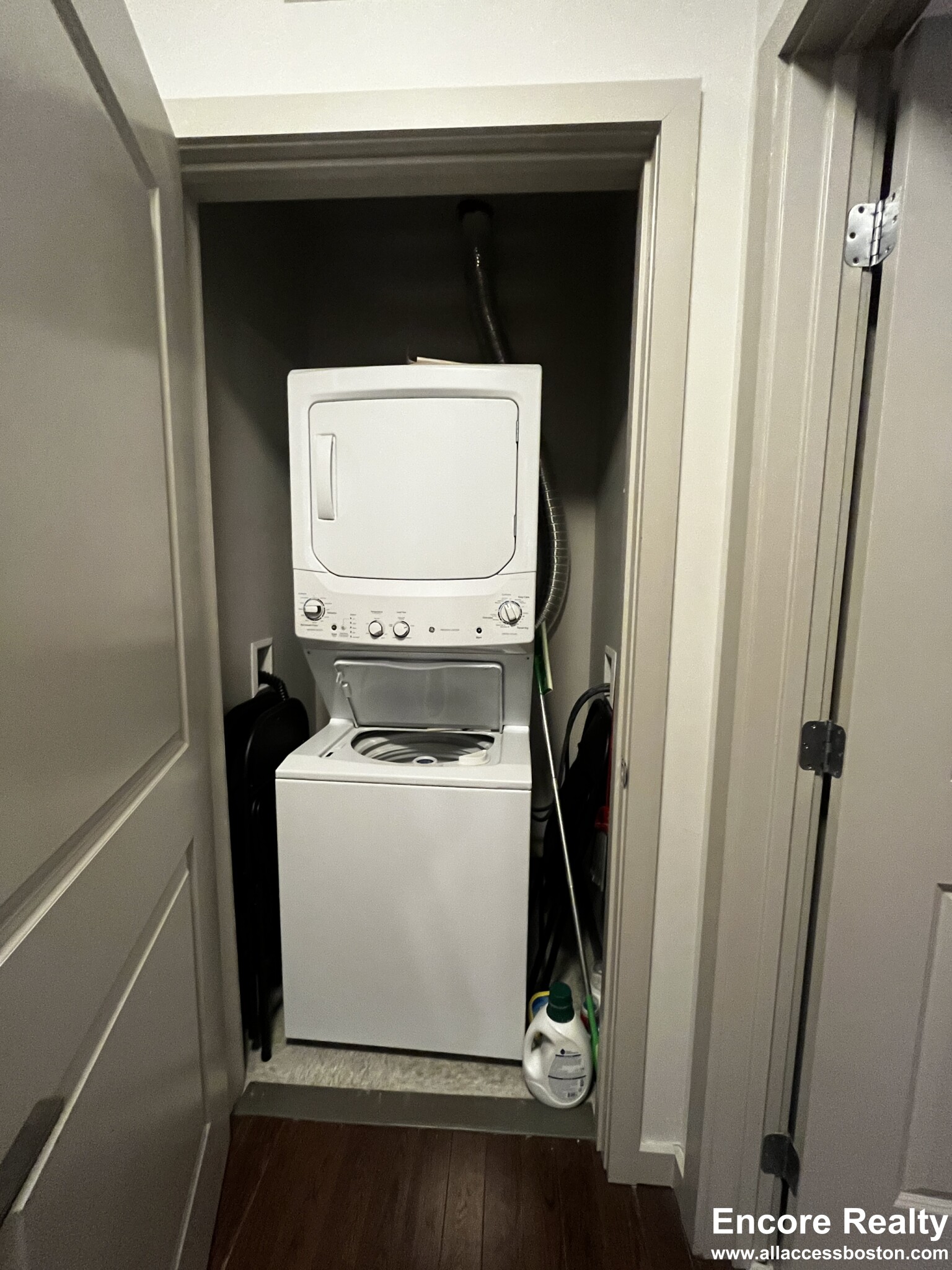 45 Marion St, Coolidge Corner