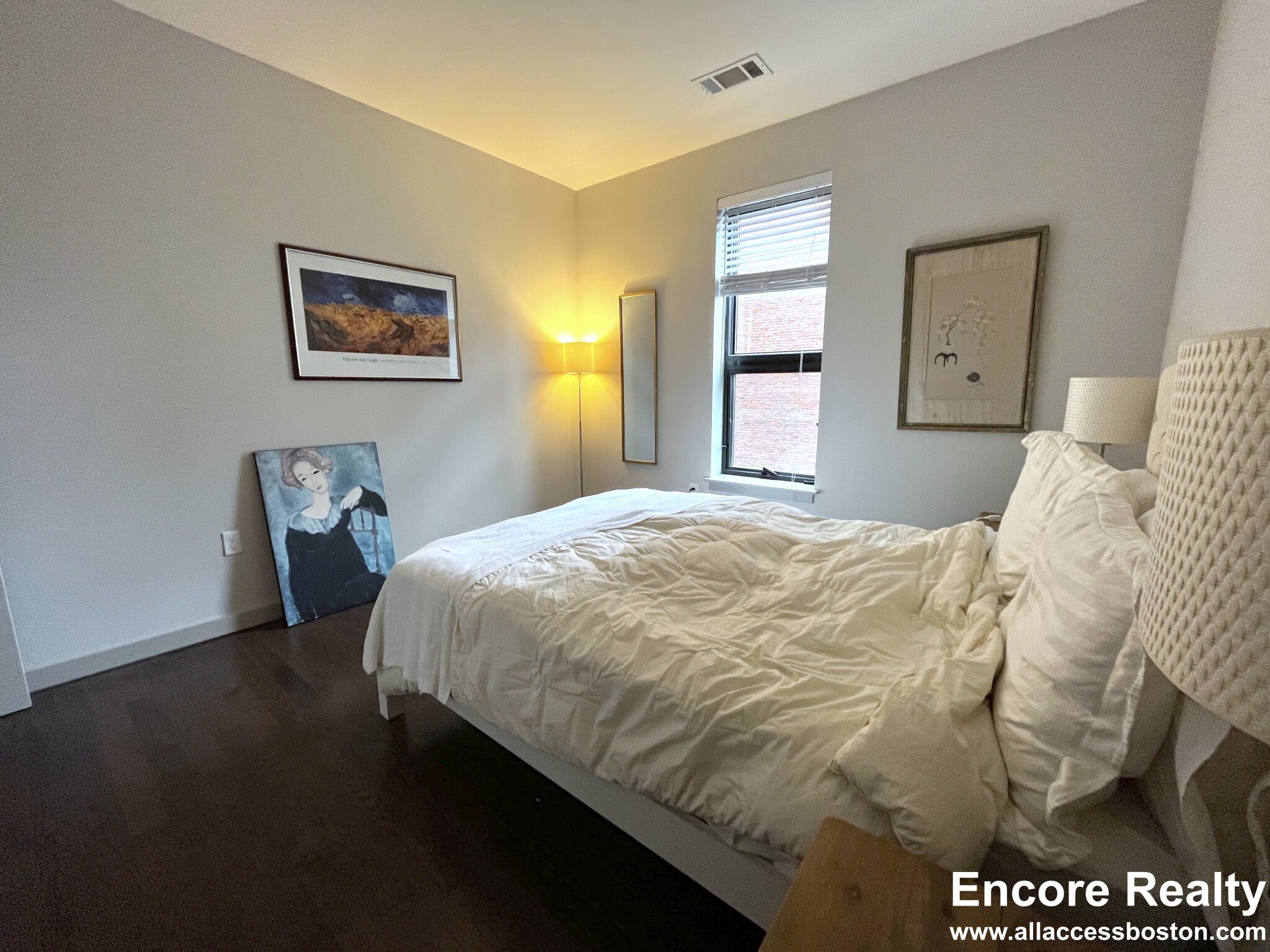 45 Marion St, Coolidge Corner