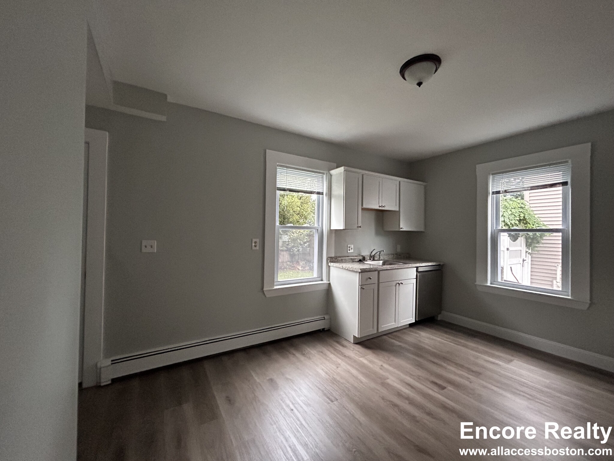 6 Swetts Ct, West End (Watertown)