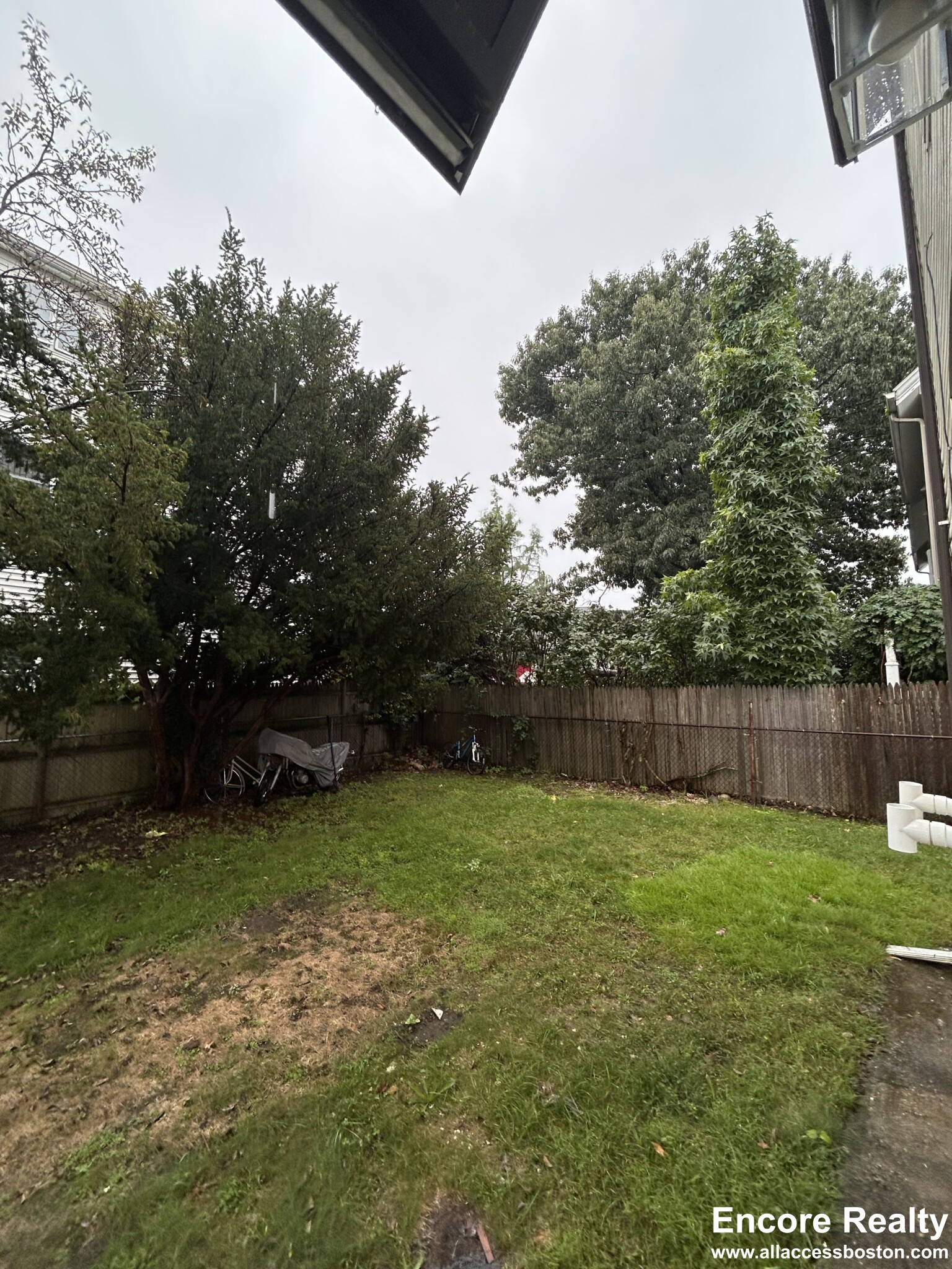 6 Swetts Ct, West End (Watertown)