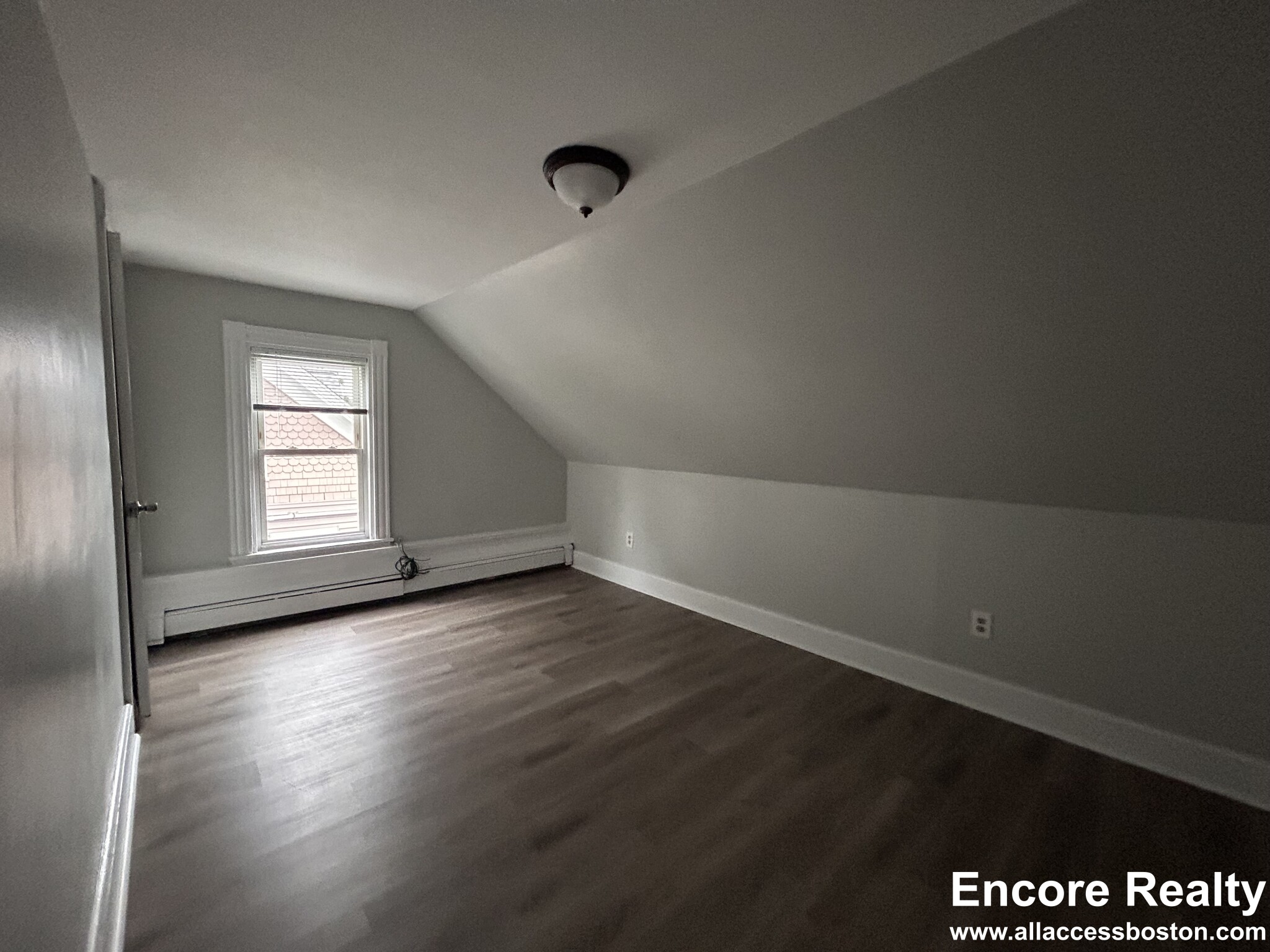 6 Swetts Ct, West End (Watertown)