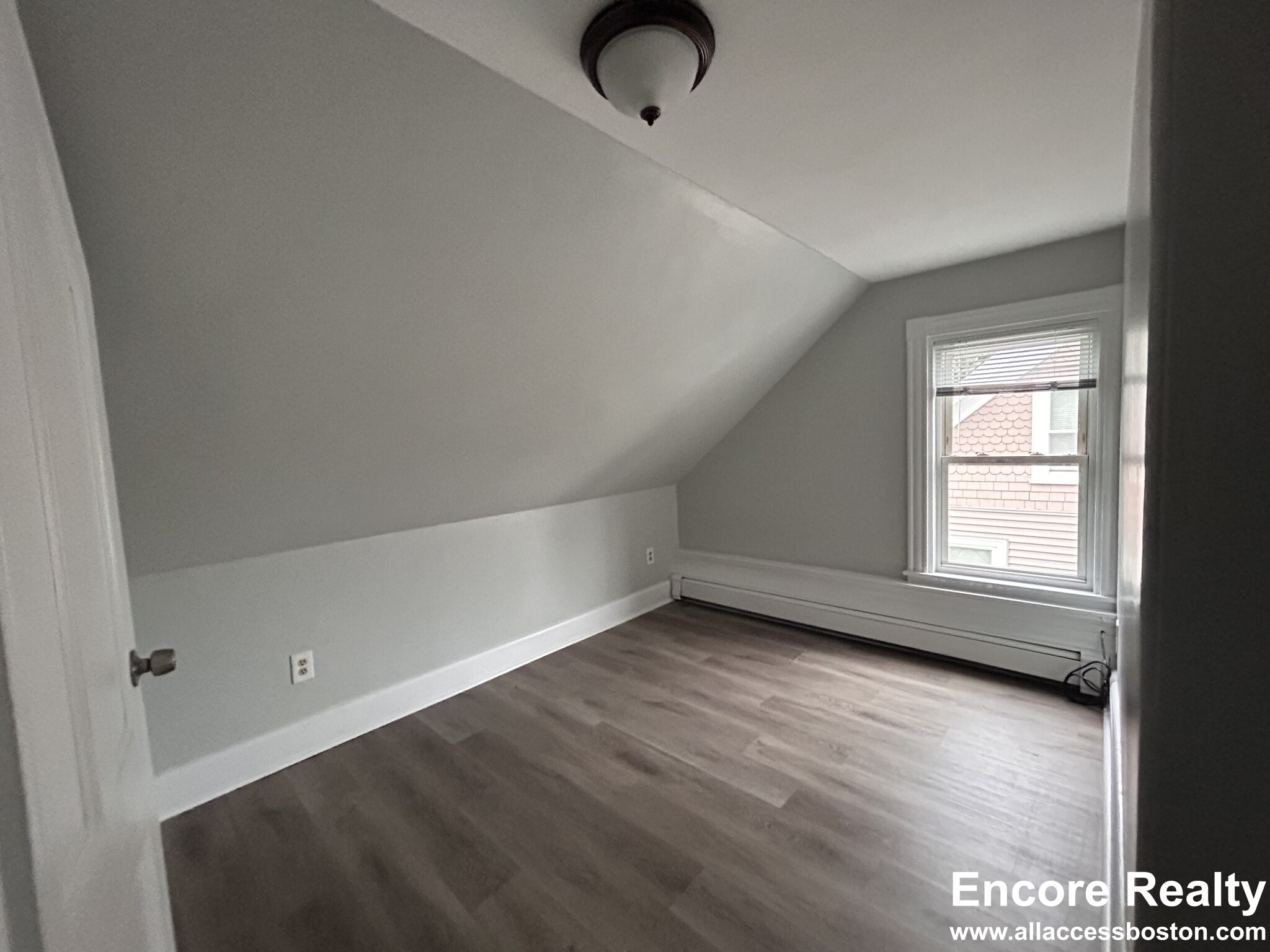 6 Swetts Ct, West End (Watertown)