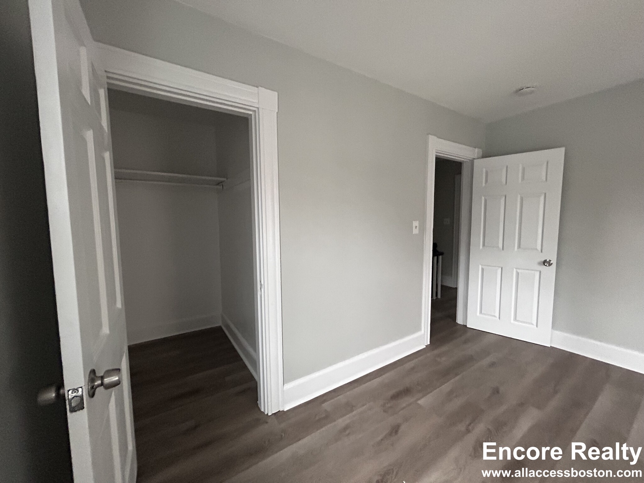 6 Swetts Ct, West End (Watertown)