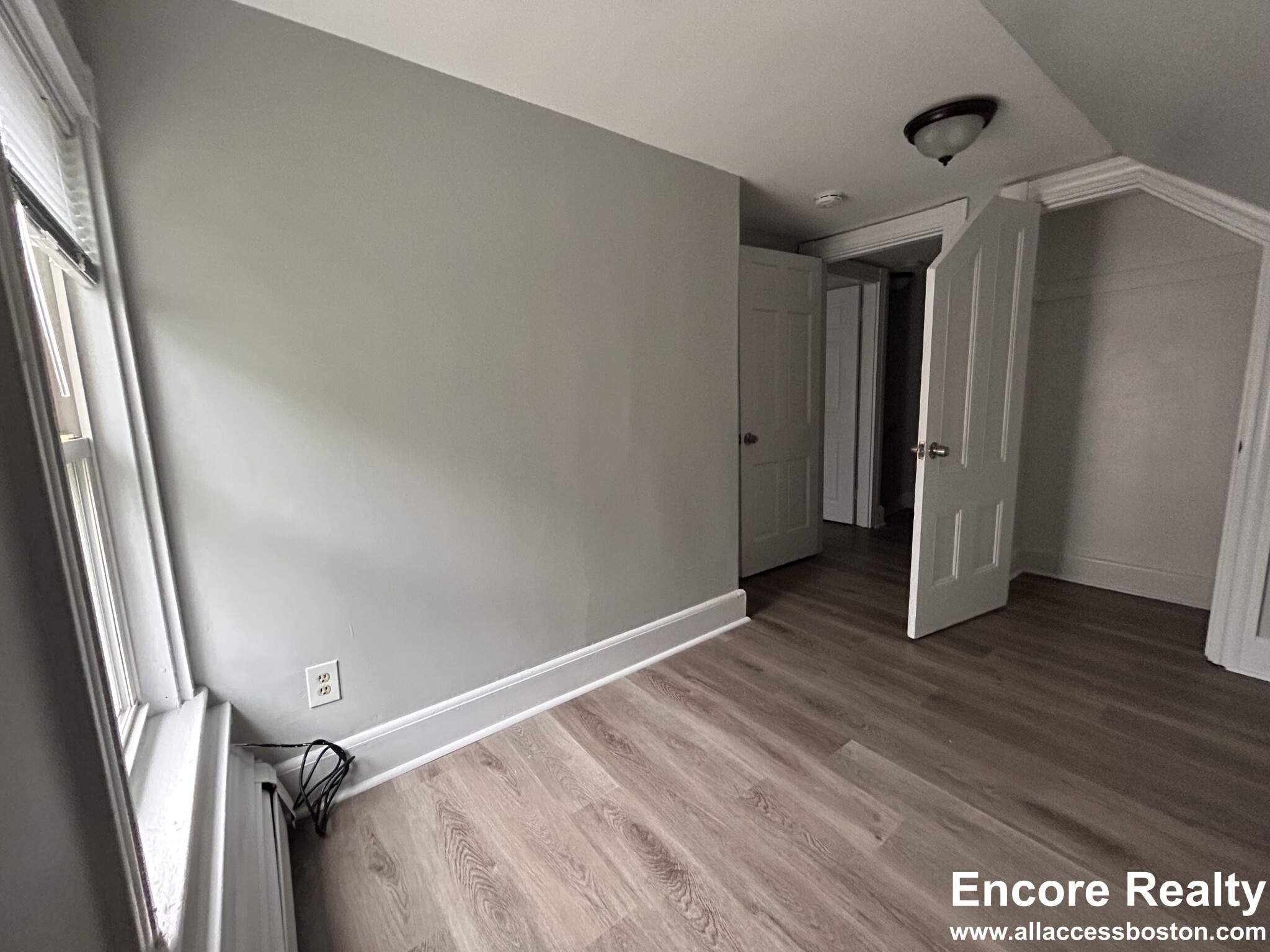 6 Swetts Ct, West End (Watertown)