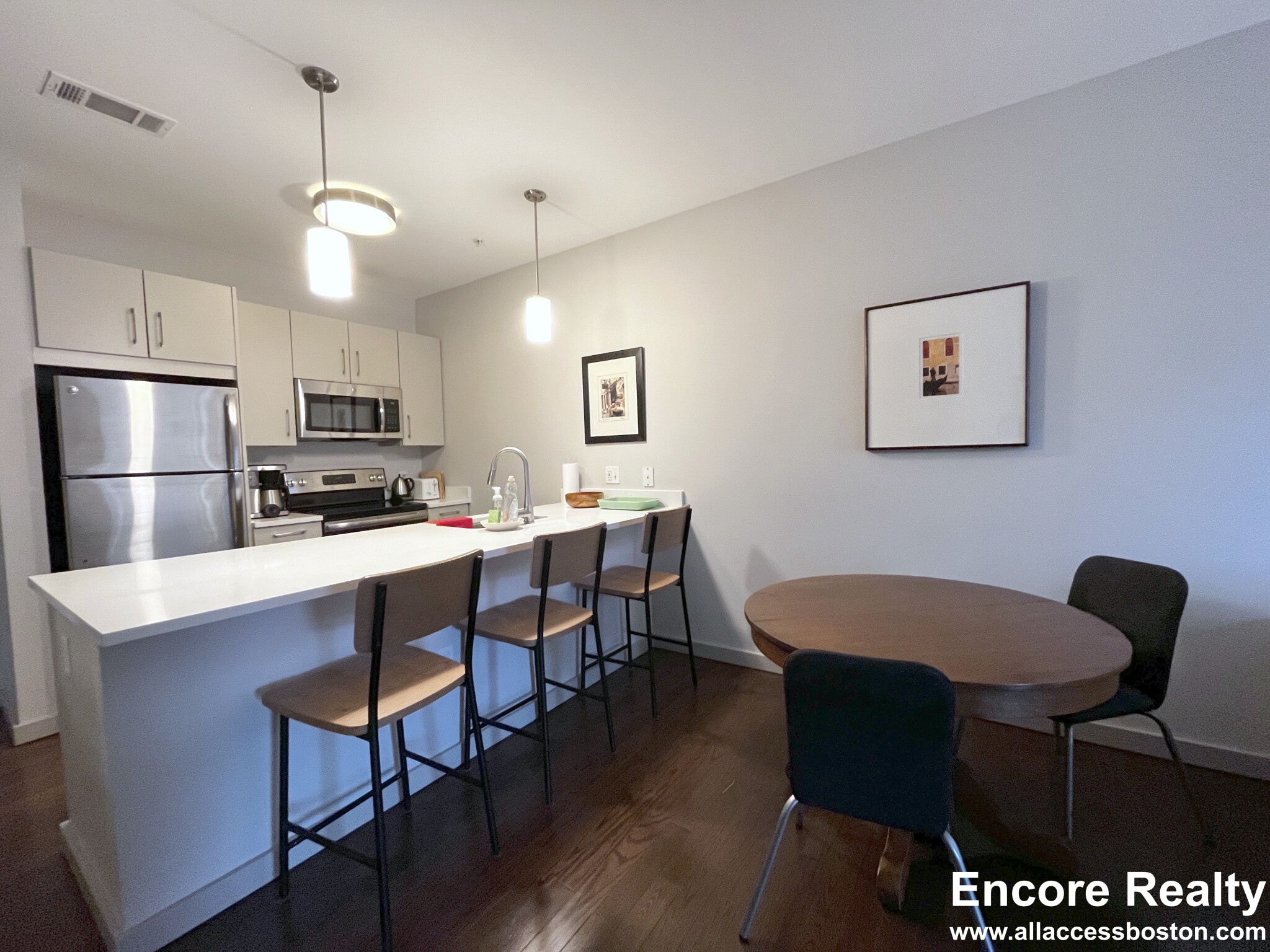 44 Marion St, Coolidge Corner