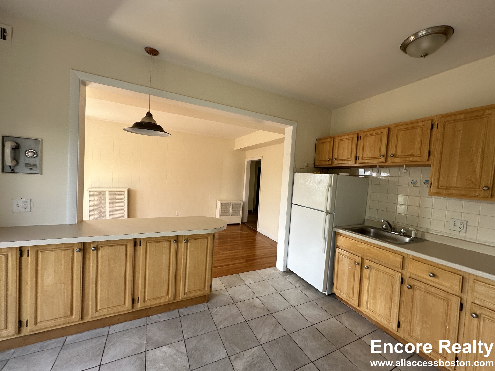 1133 Commonwealth Ave, Allston