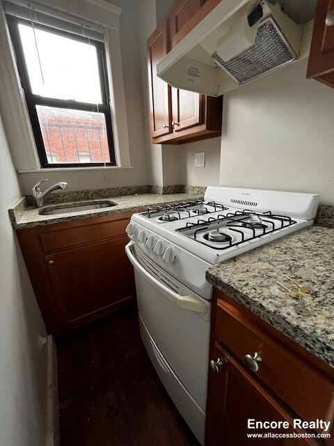 48 Jfk, Harvard Square