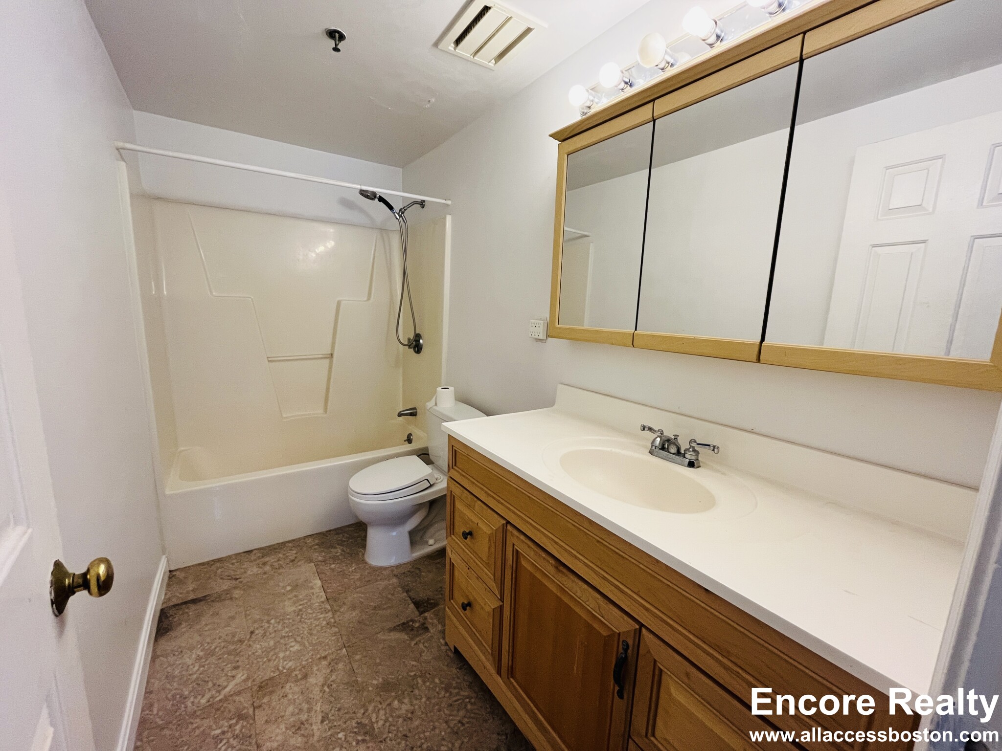 2456 Massachusetts Ave, Porter Square