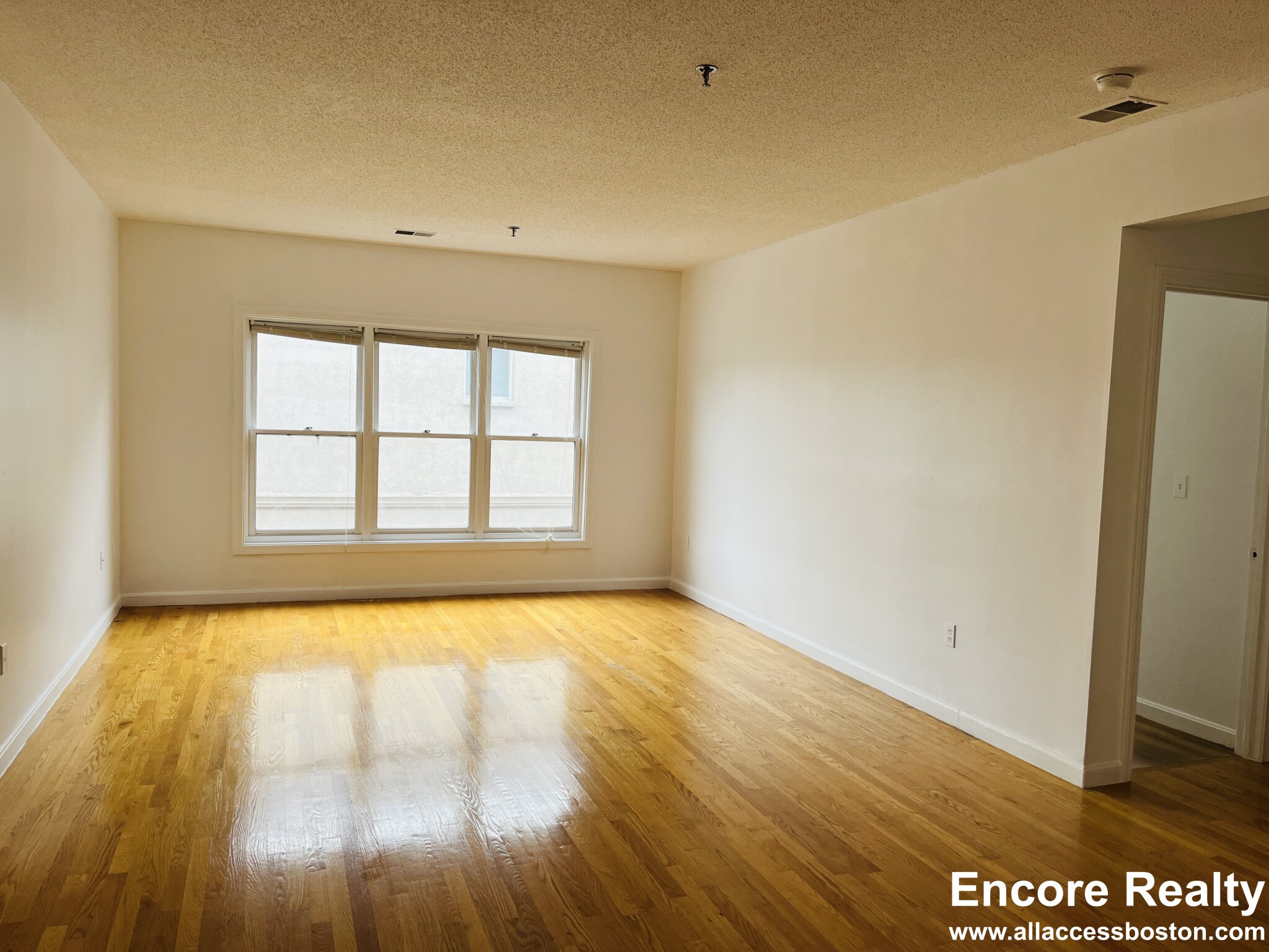 2456 Massachusetts Ave, Porter Square