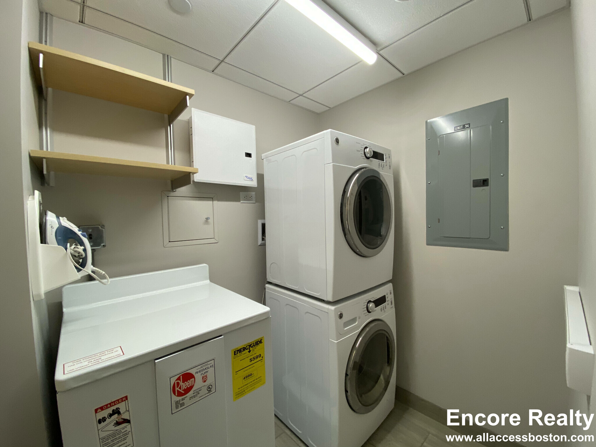 115 Mount Auburn St, Harvard Square