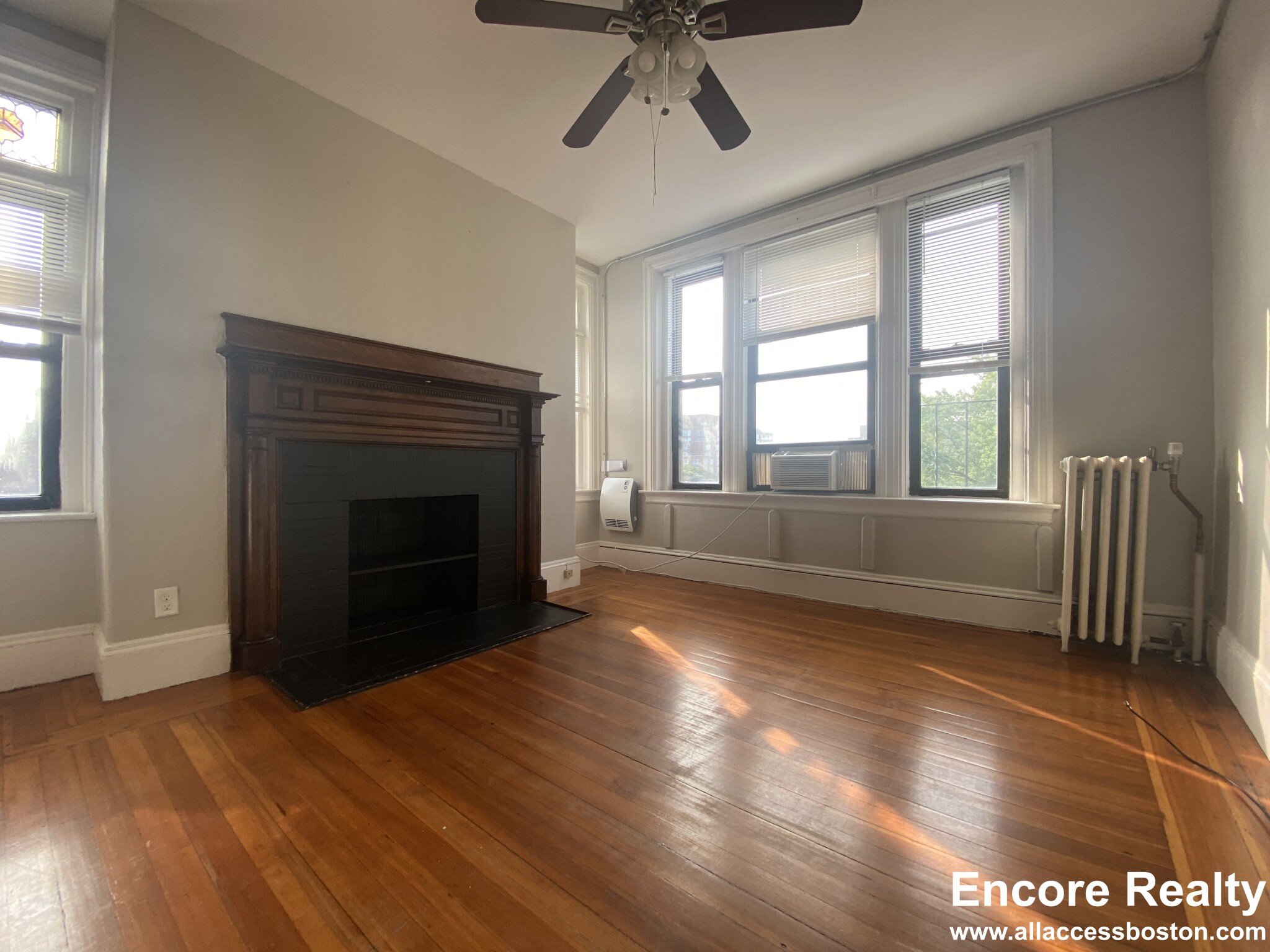 48 Jfk St, Harvard Square