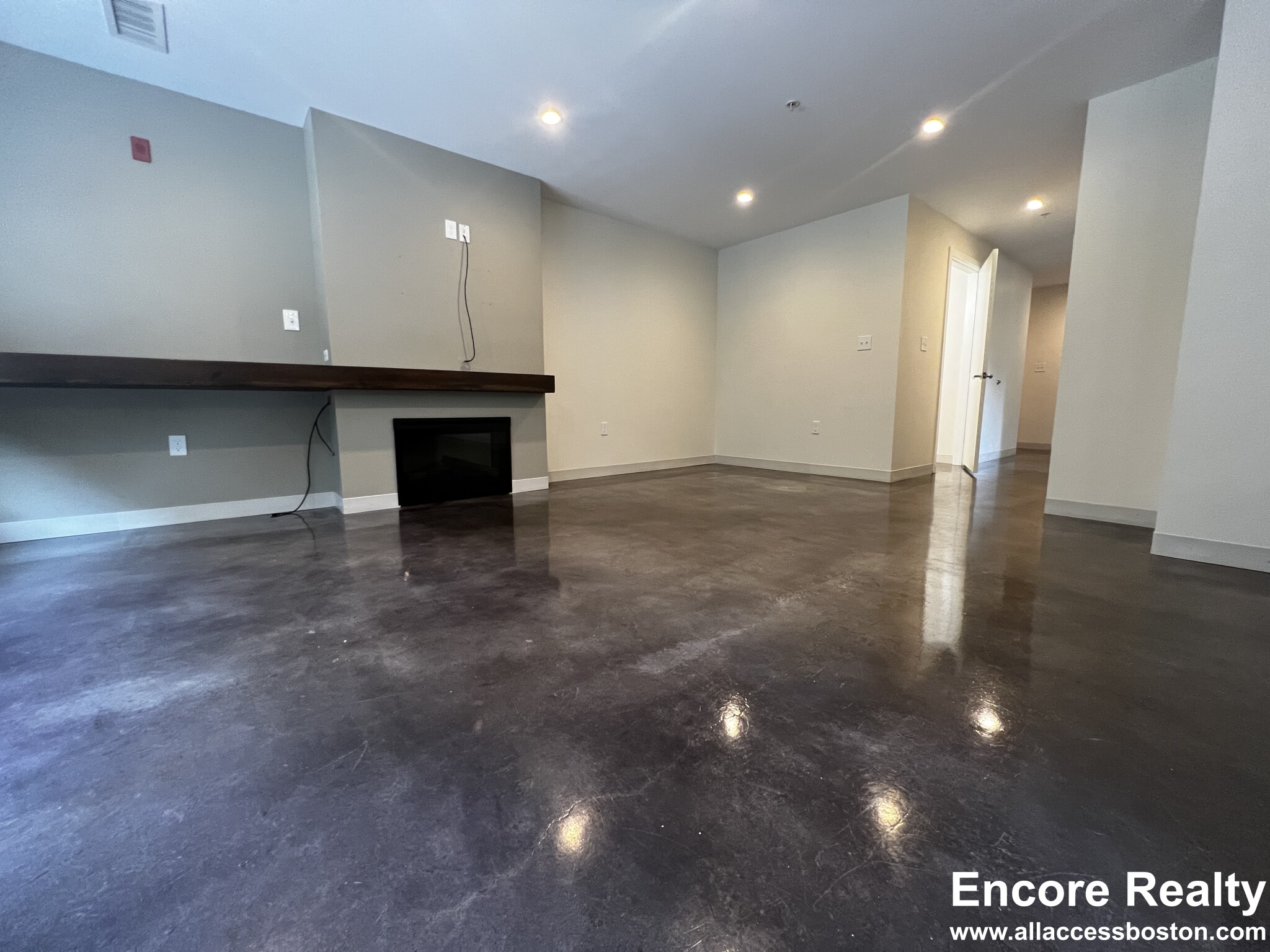 445 Willard St, Quincy Center