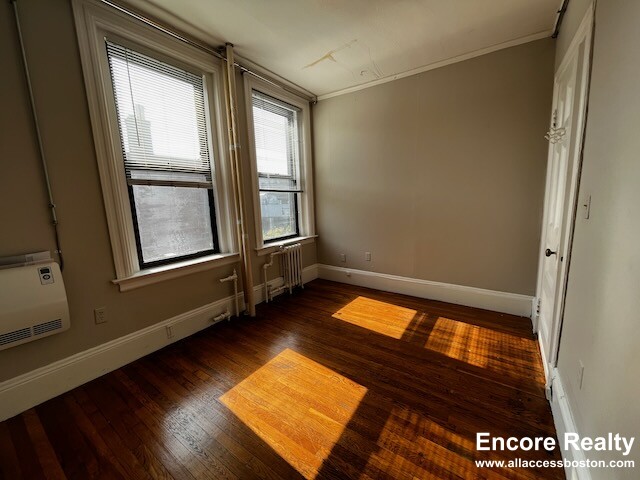 48 Jfk, Harvard Square