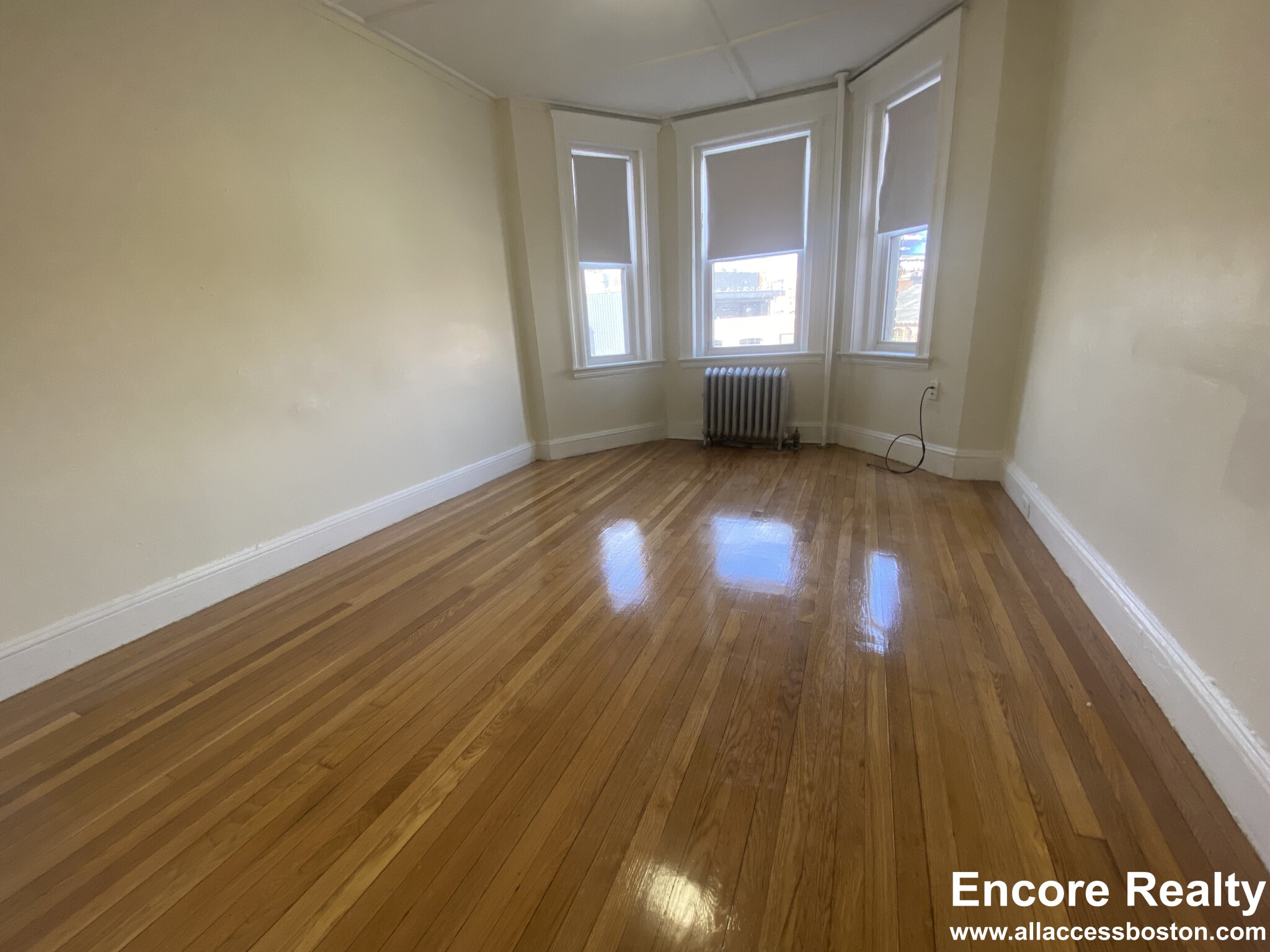 1175 Boylston St, Fenway