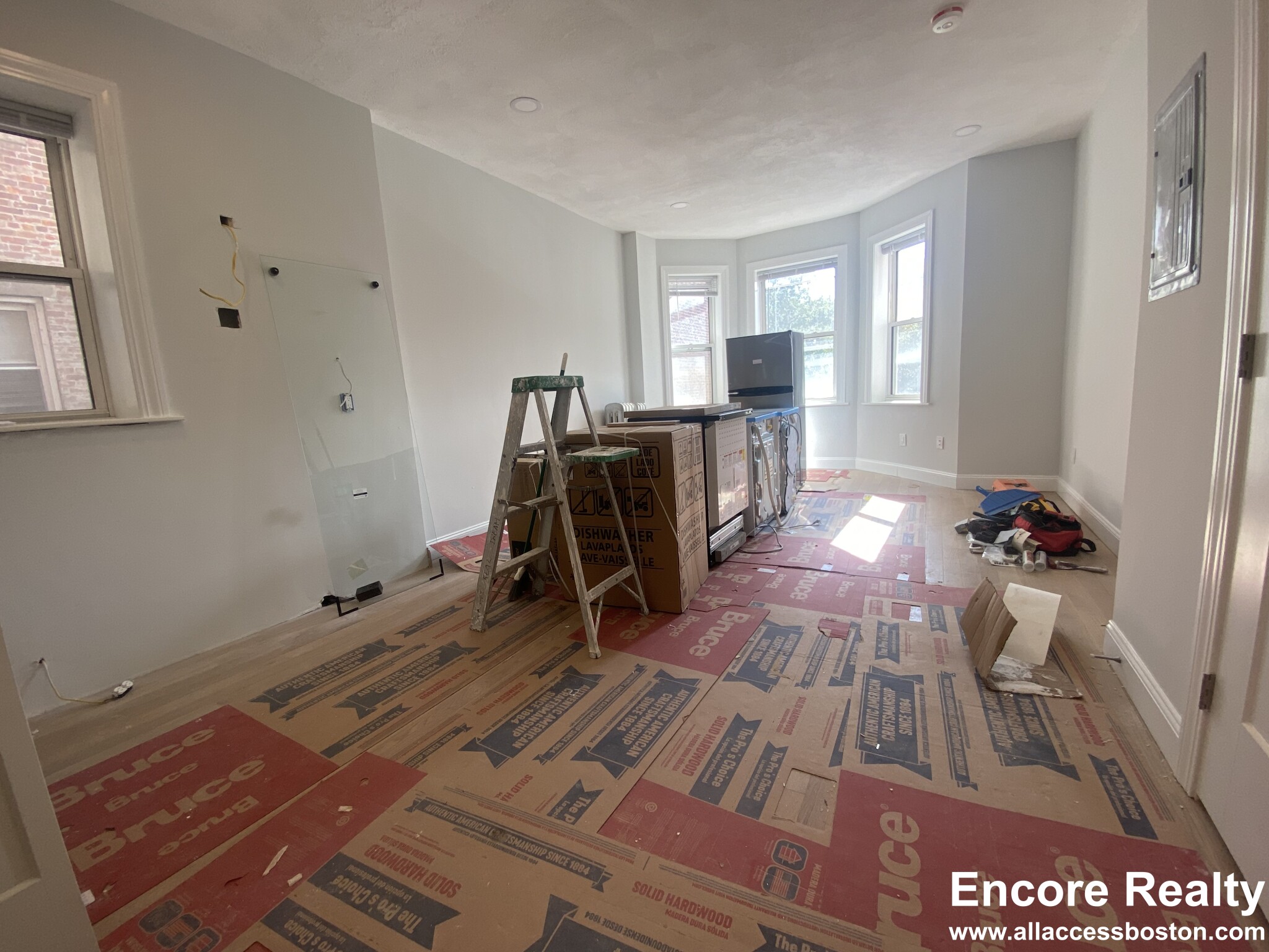 104 Queensberry St, Fenway