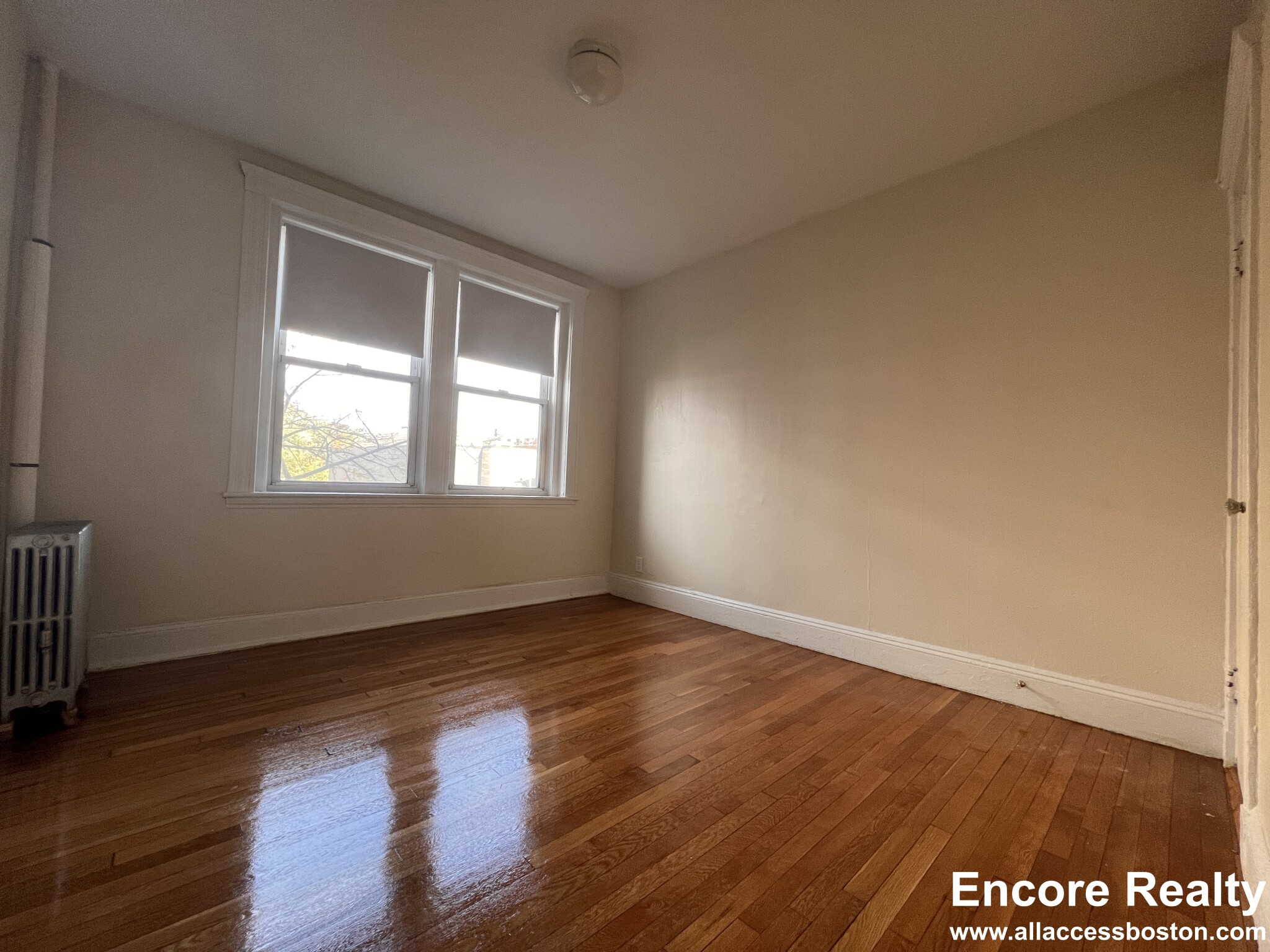 116 Washington St, Brighton