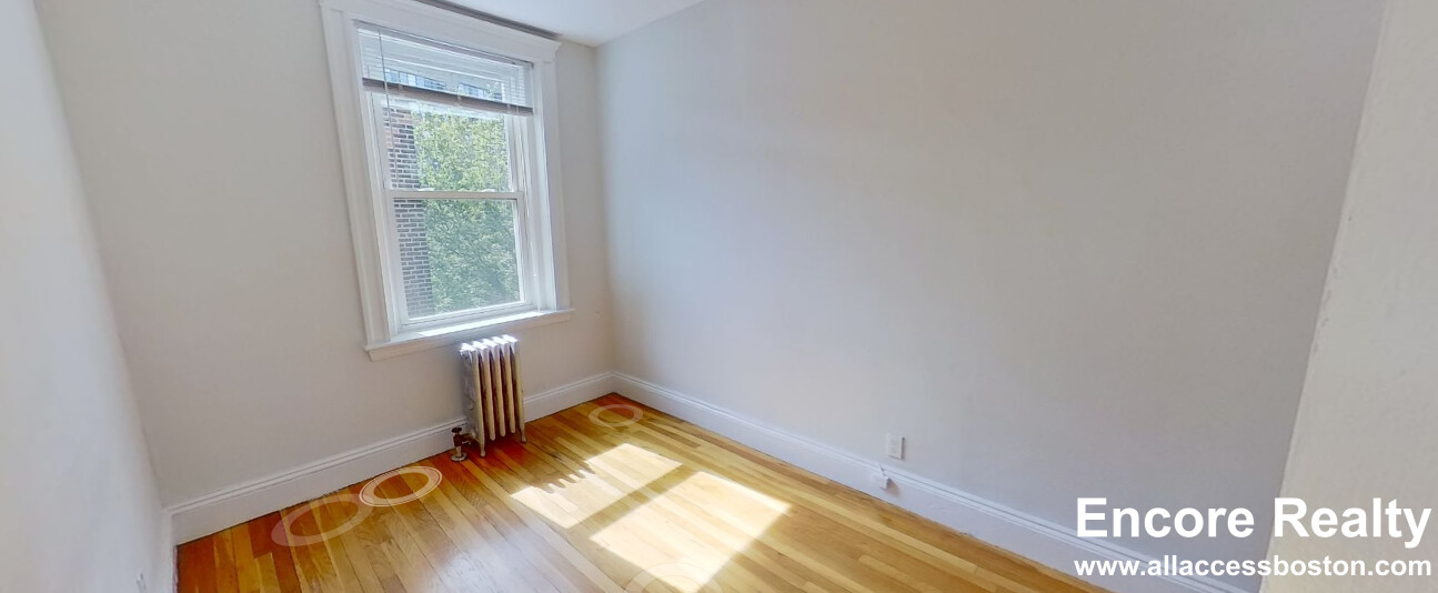 286 Chestnut Hill Ave, Brighton