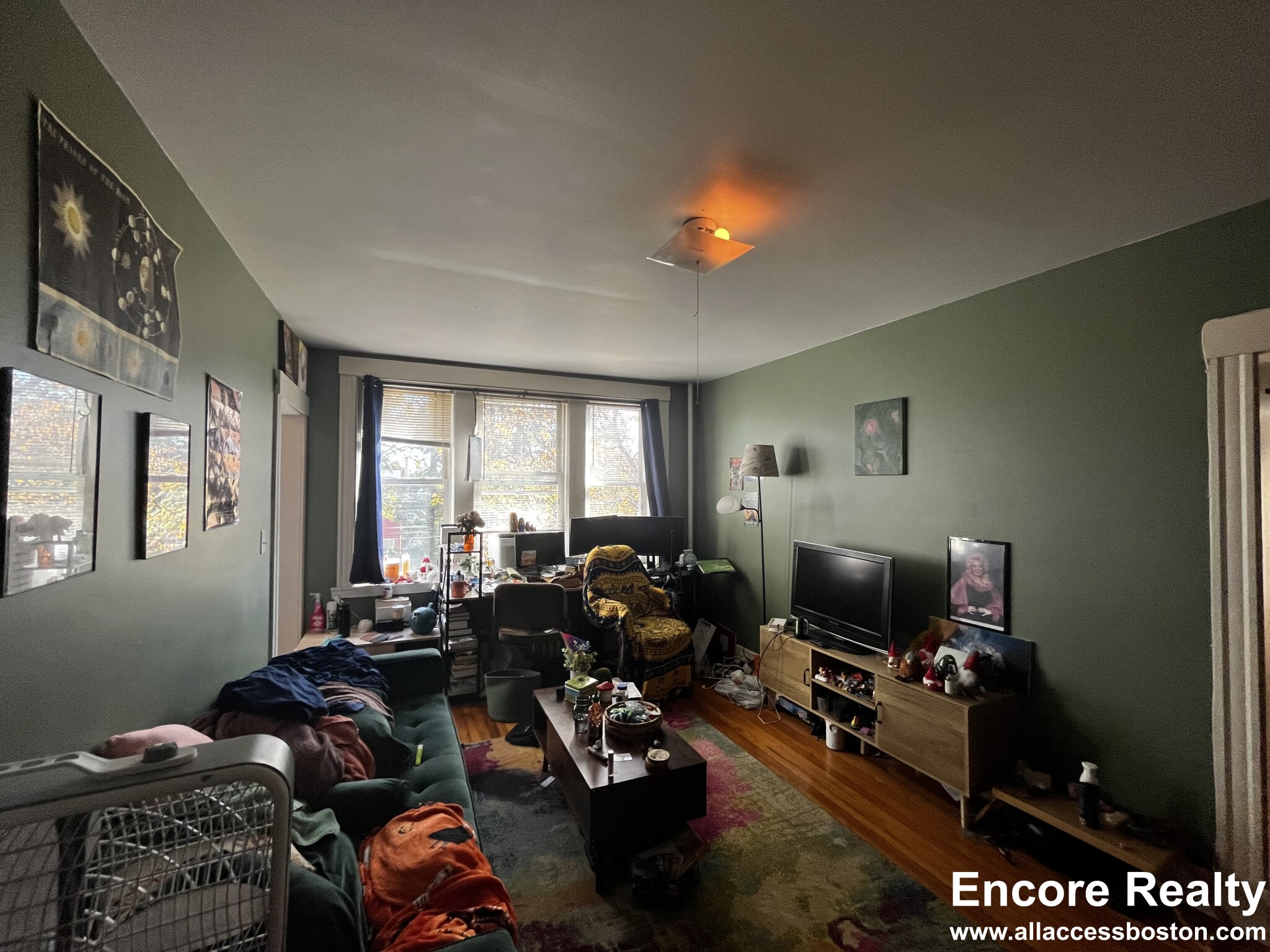 28 Quint Ave, Allston