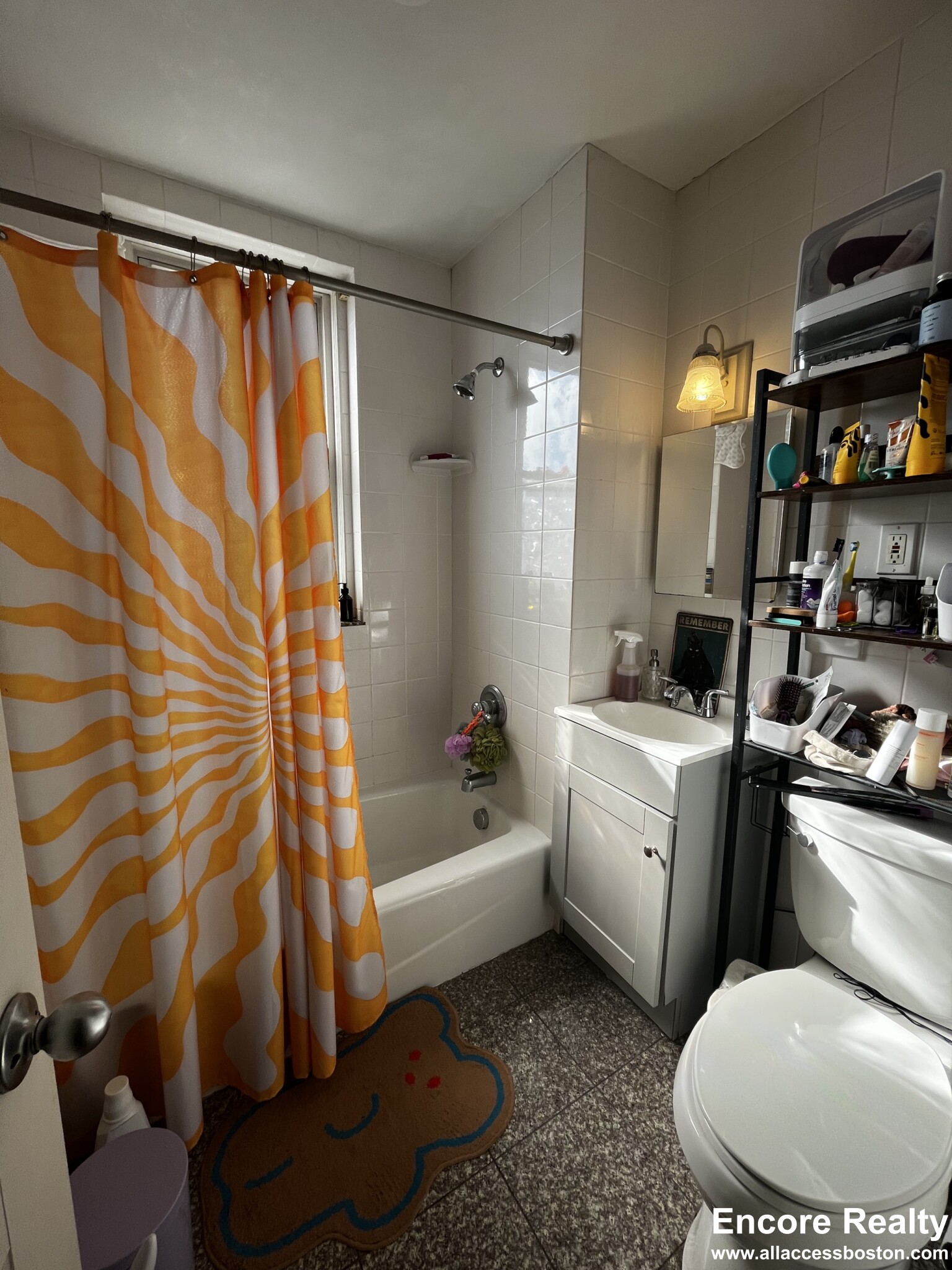 28 Quint Ave, Allston