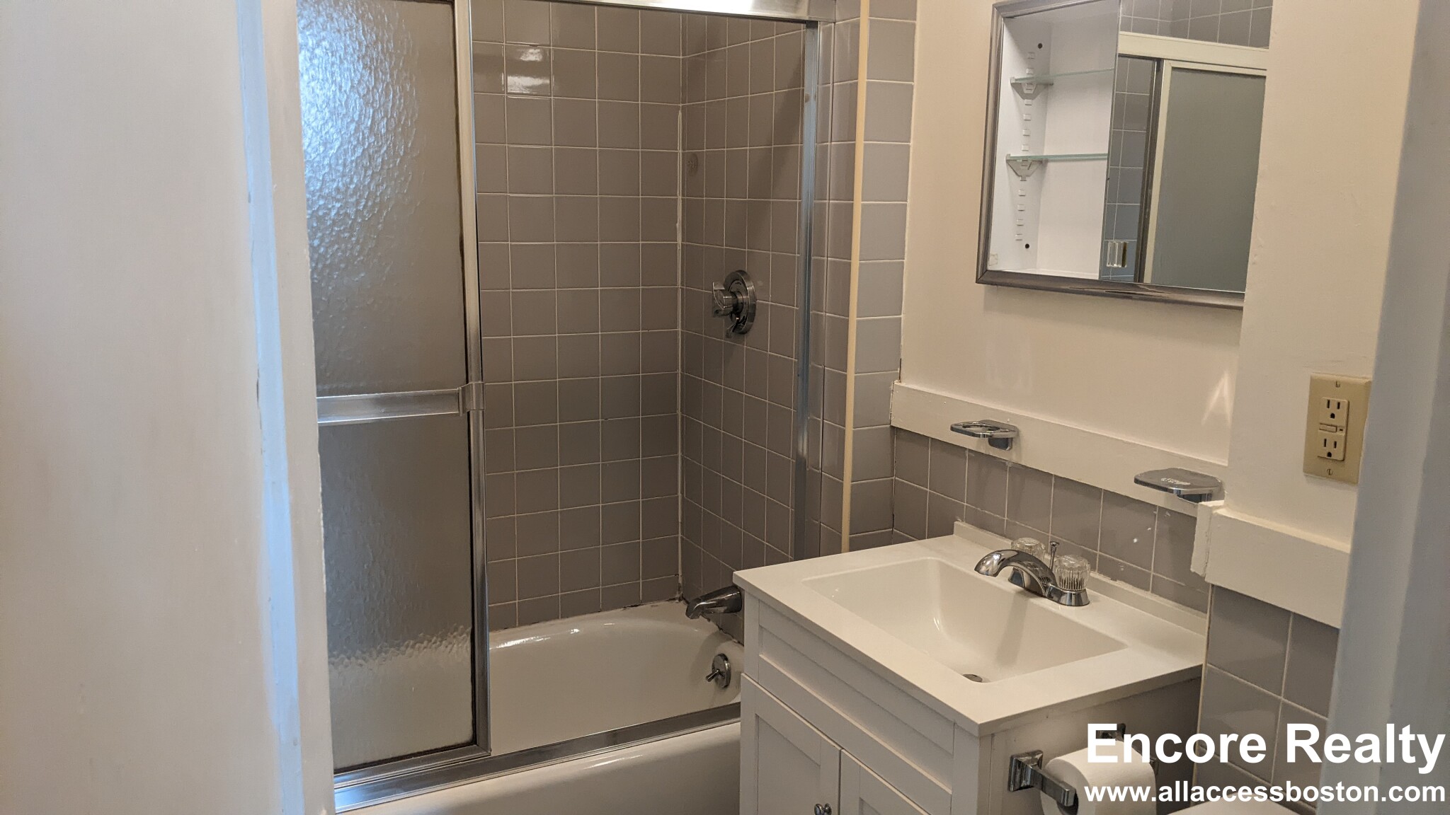 46 Westland Ave, Fenway