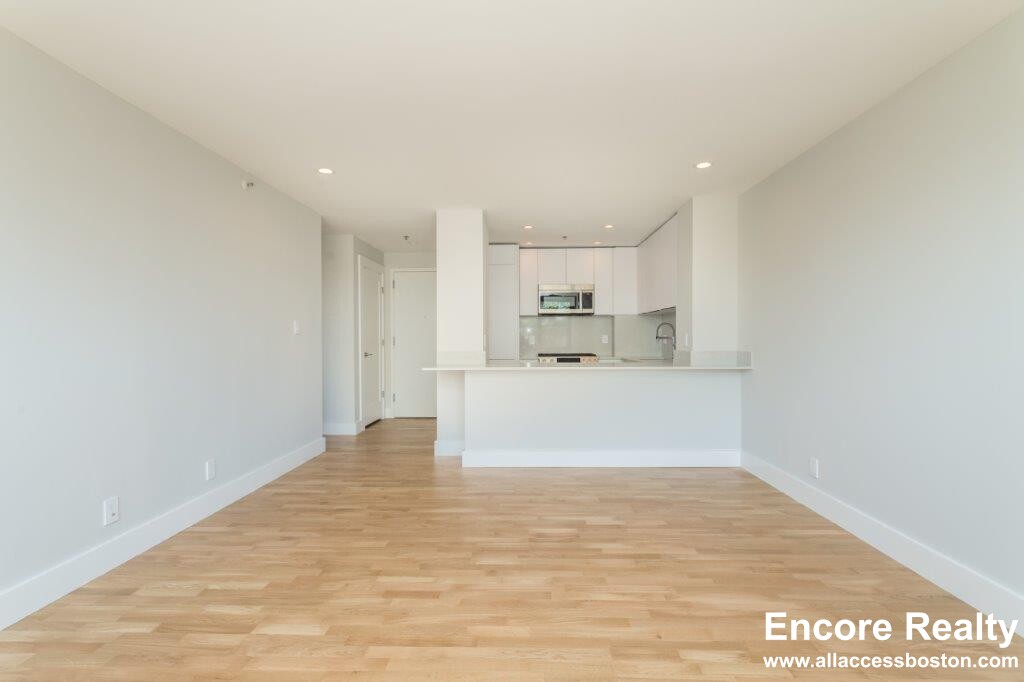 1409 Columbia Rd, South Boston