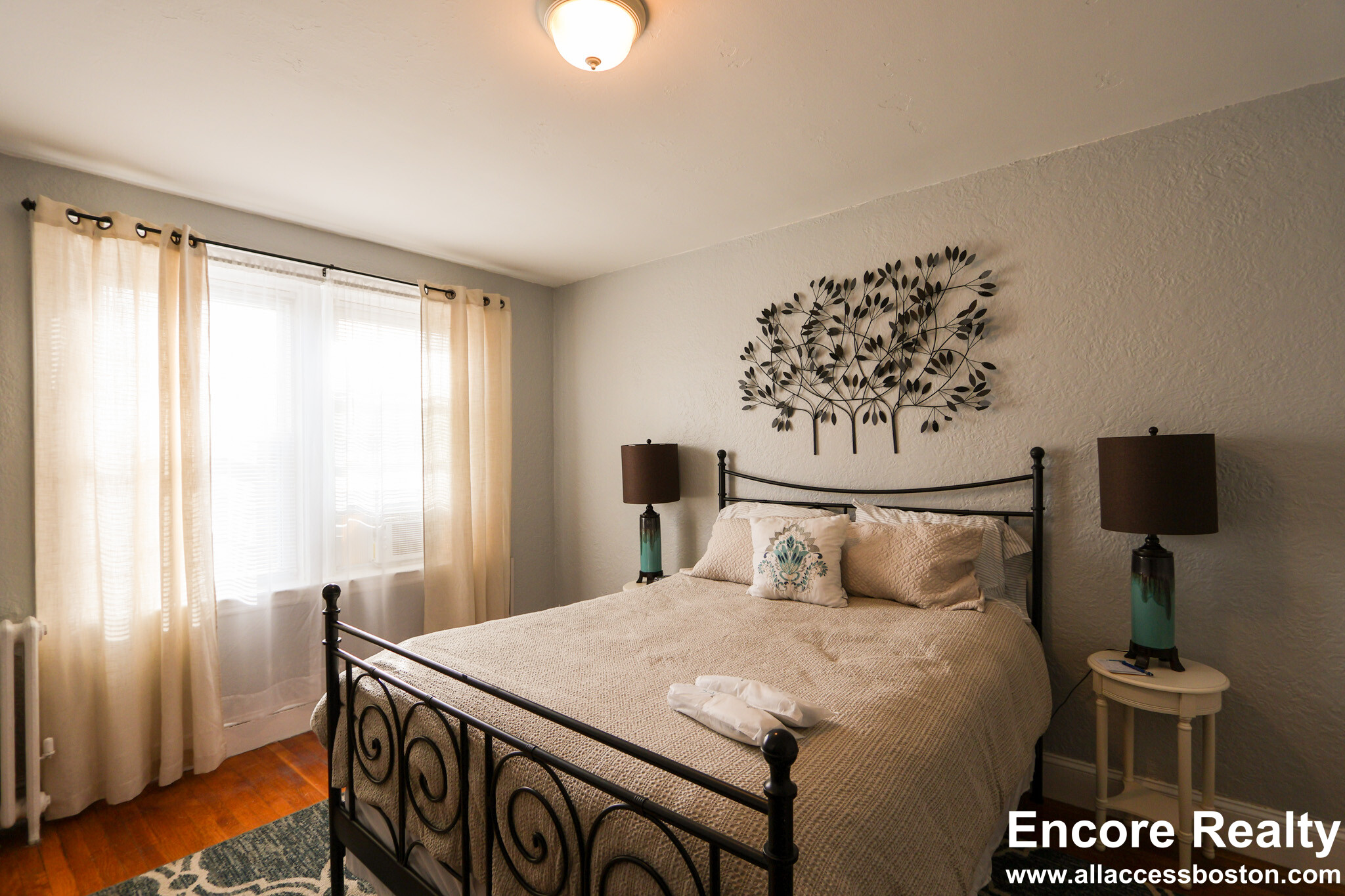 90 Kilsyth Rd, Brighton