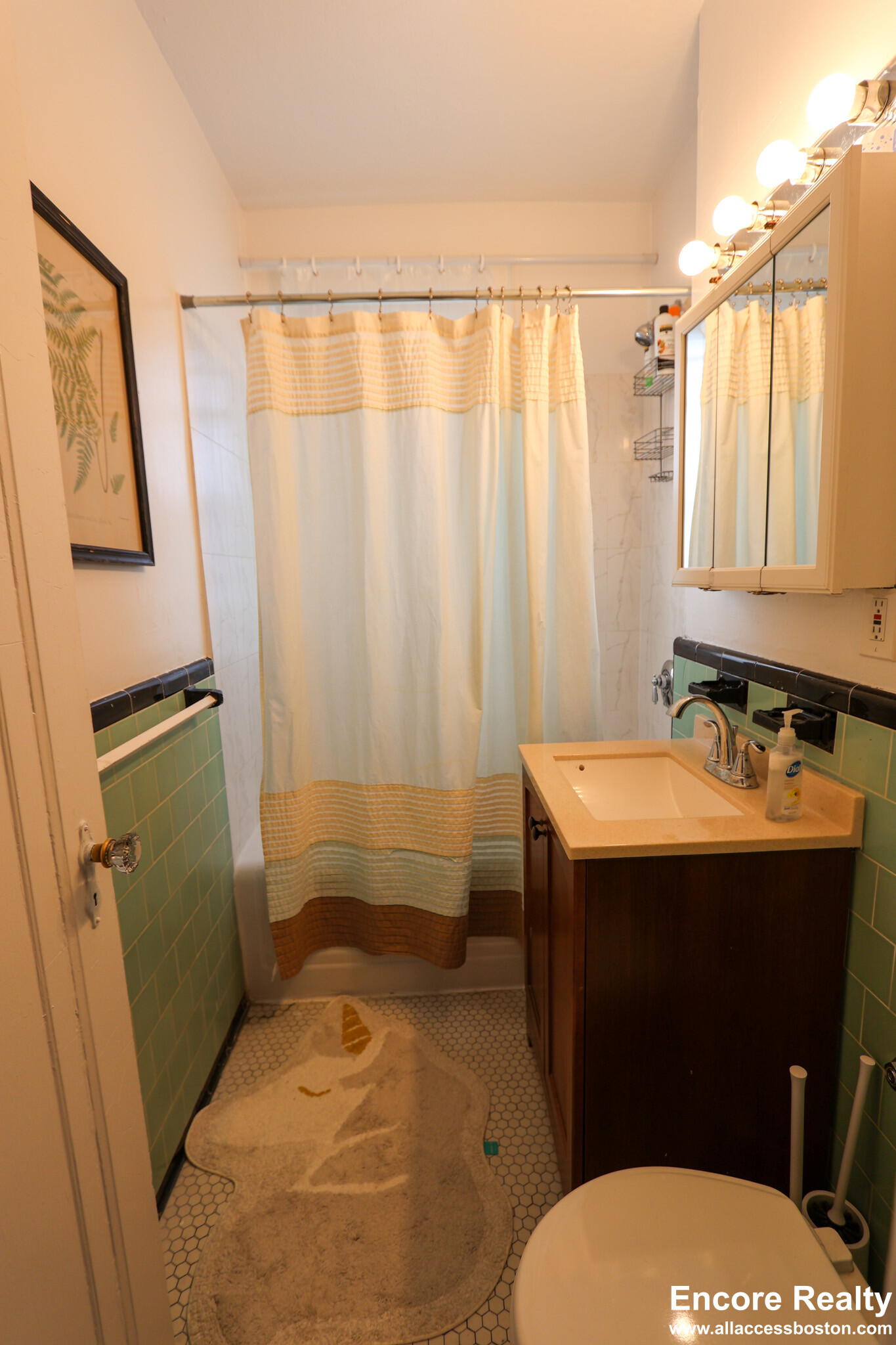 90 Kilsyth Rd, Brighton