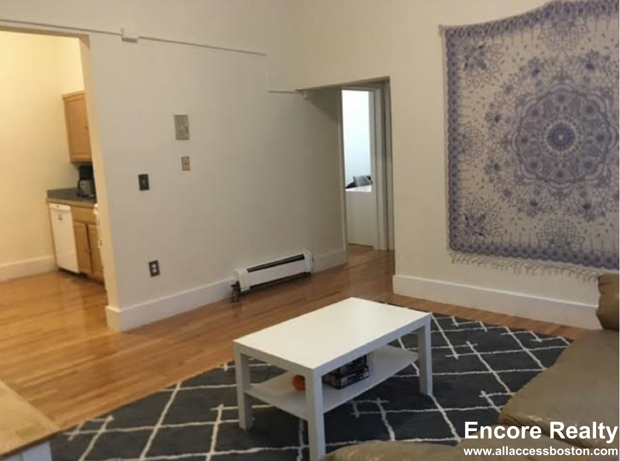 15 Aberdeen St, Fenway