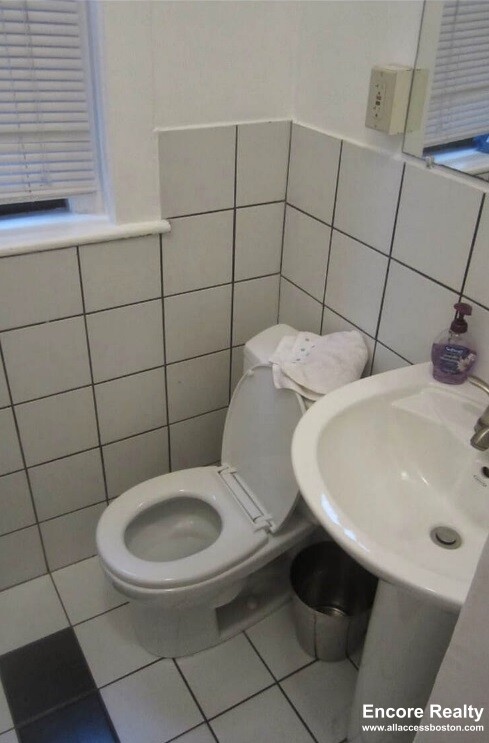 15 Aberdeen St, Fenway