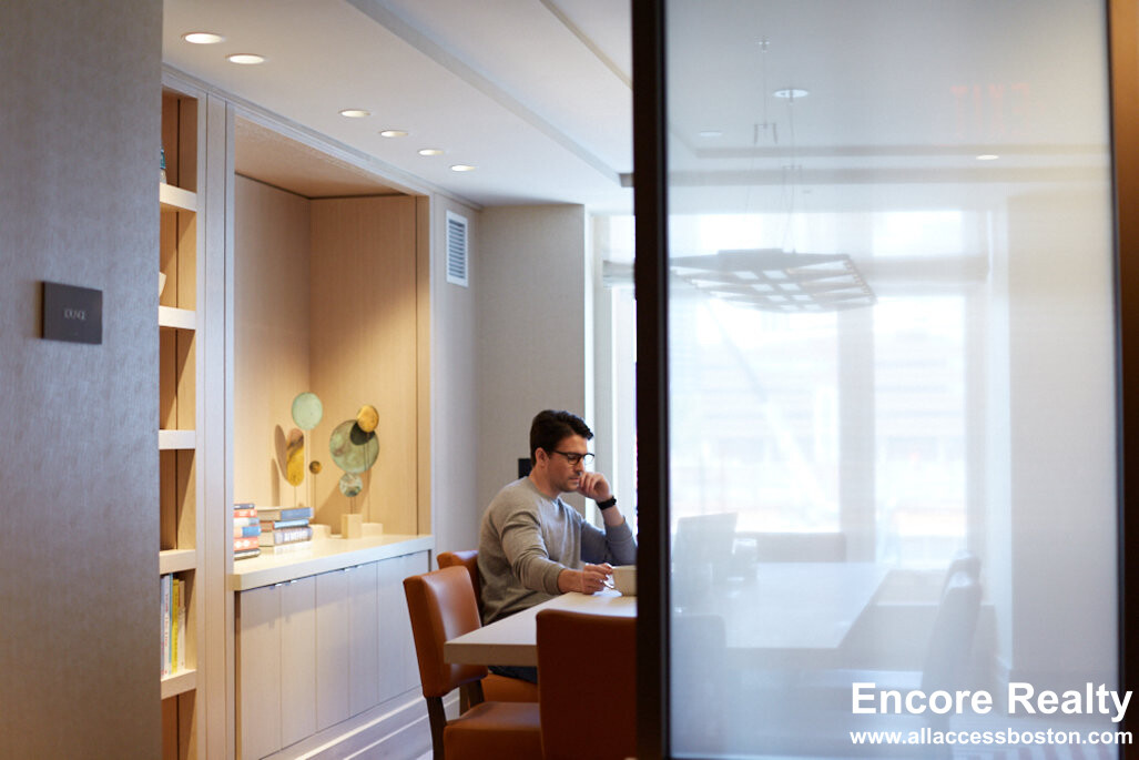 100 Lovejoy Wharf, North End