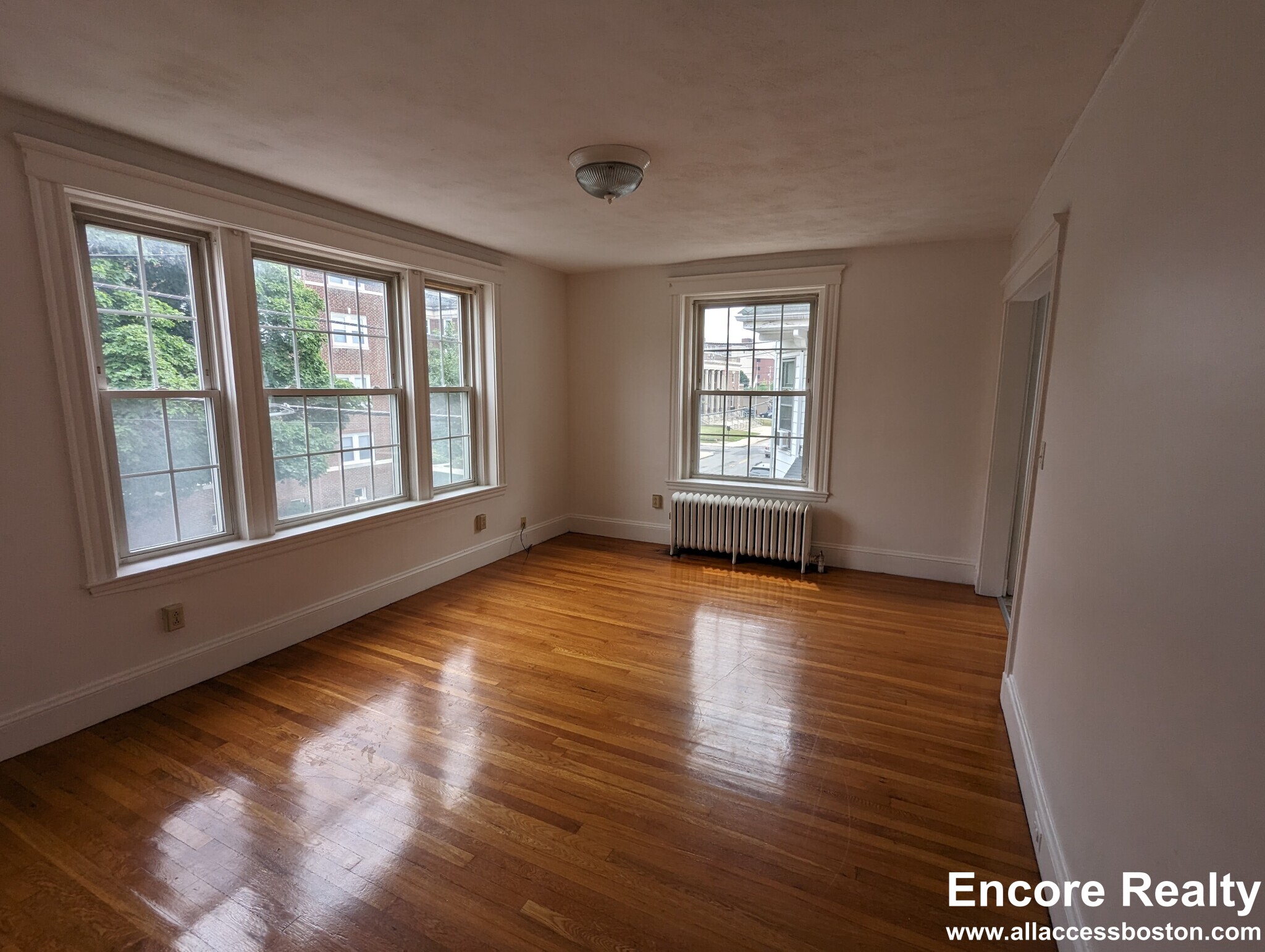 120 Summer St., Malden, MA - 2,050 USD/ month