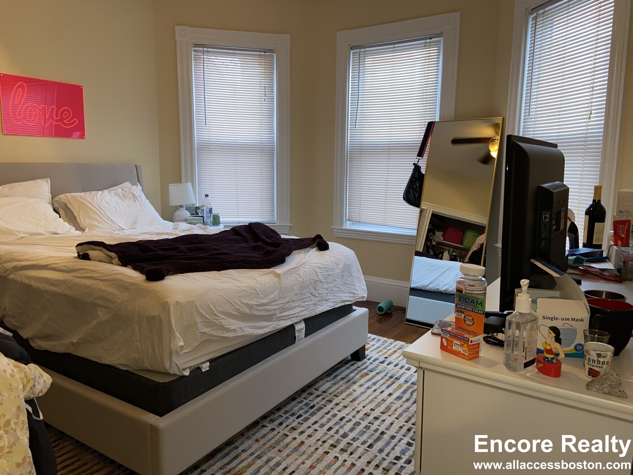 19 Parker Hill Ave, Mission Hill