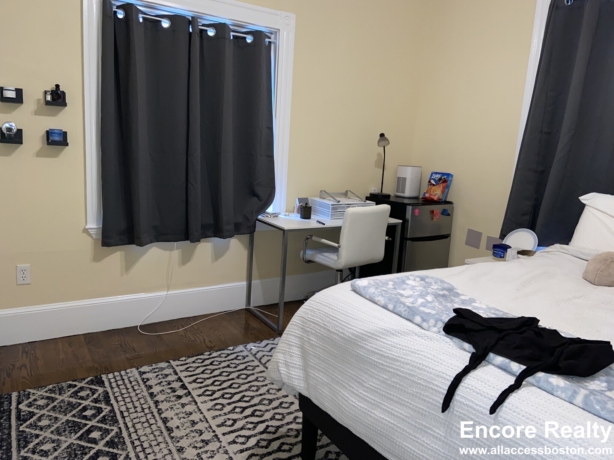 19 Parker Hill Ave, Mission Hill