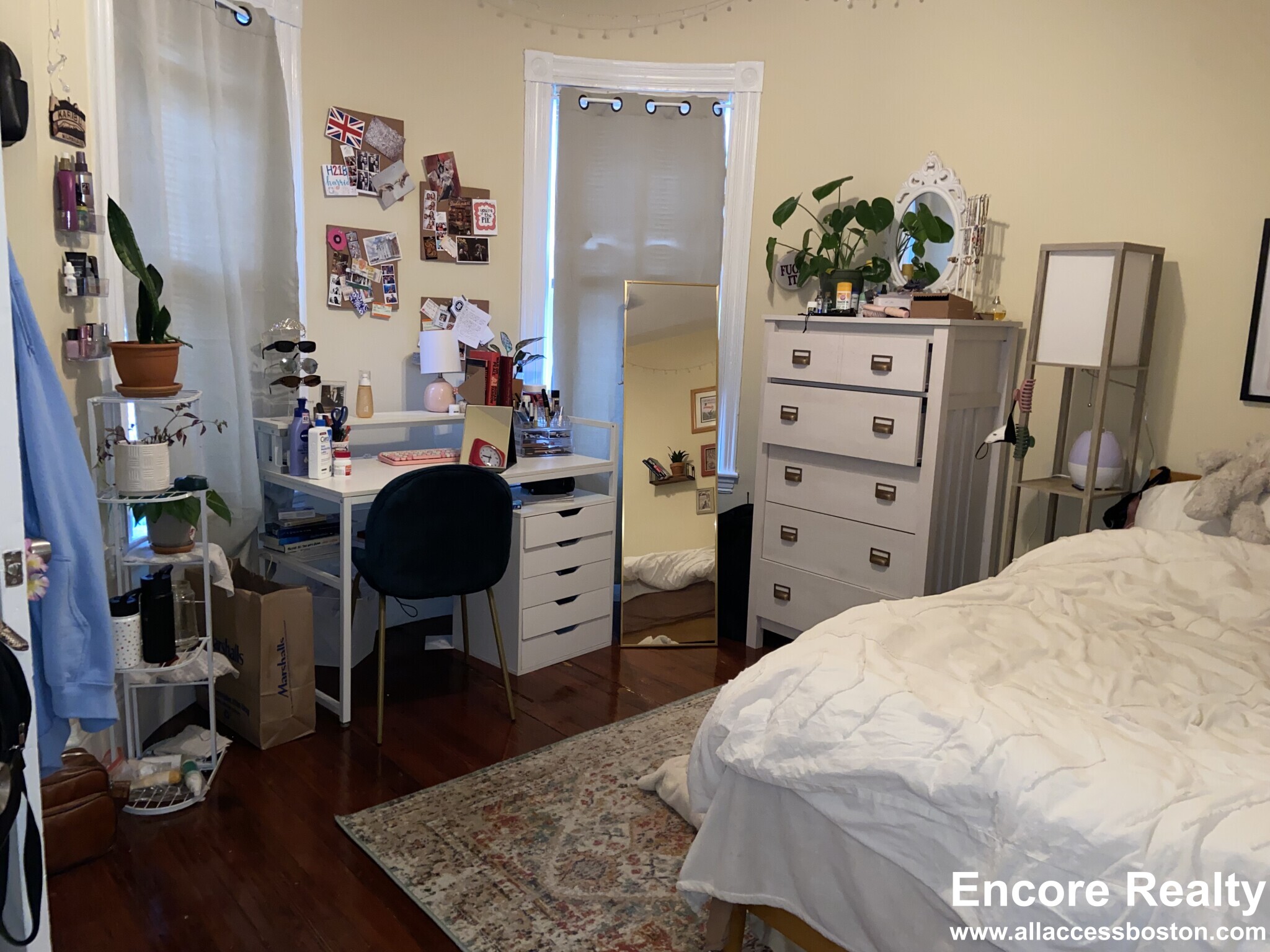 19 Parker Hill Ave, Mission Hill