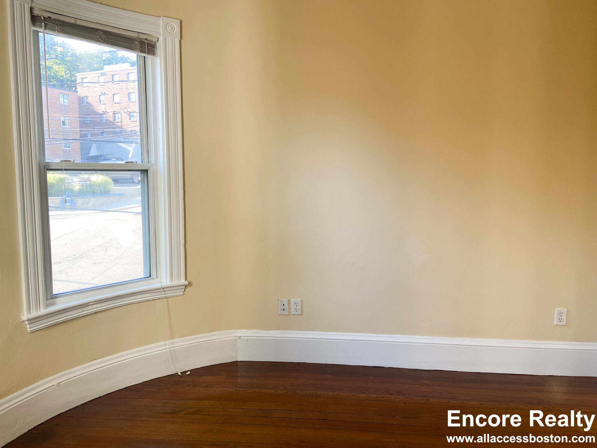 19 Parker Hill Ave, Mission Hill